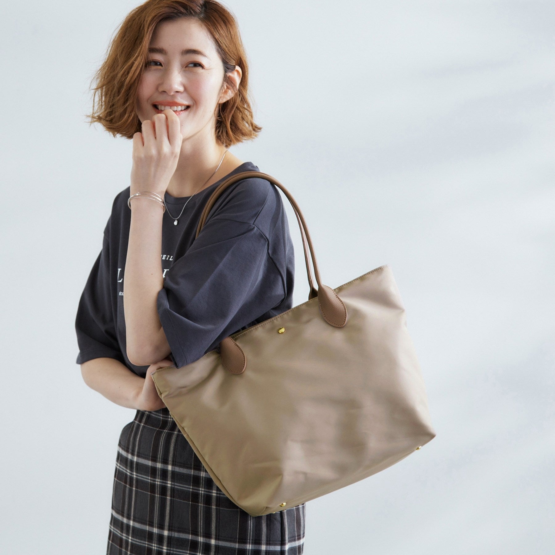 グローブ grove 【撥水・軽量】シンプルキャリーオントート （ライトベージュ(051)） ライトベージュ(051)