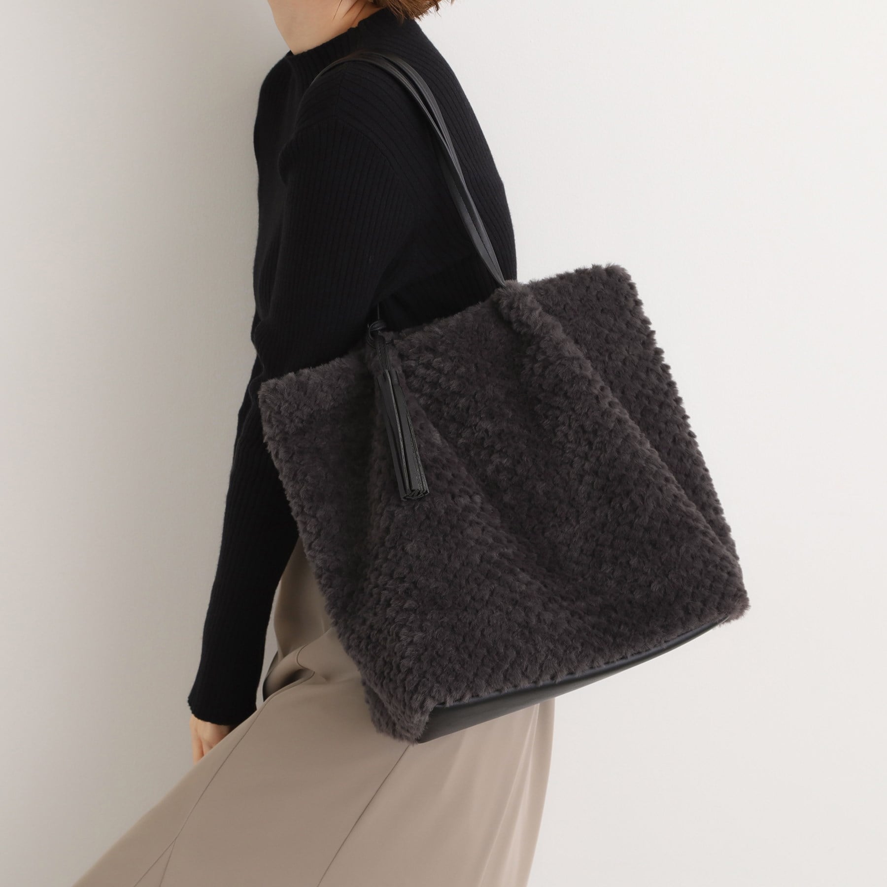 グローブ grove ポコポコエコファータッセルトート （チャコールグレー(014)） チャコールグレー(014)