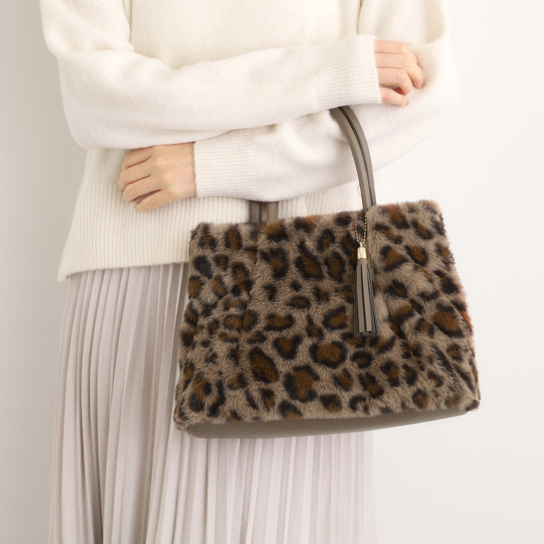 グローブ grove タックタッセルエコファー2WAYトート （モカブラウン(742)） モカブラウン(742)