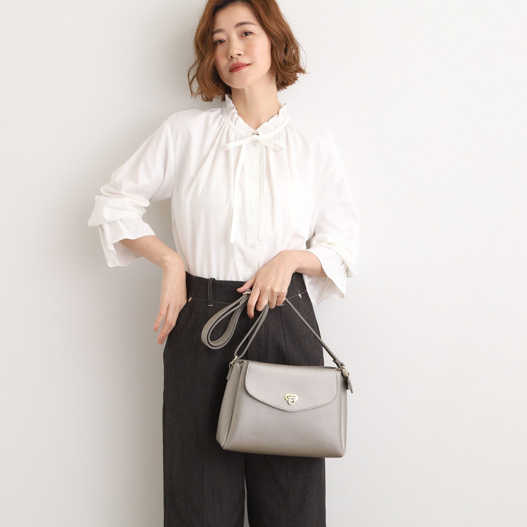 グローブ grove 人間工学フラップ3層ショルダー （ブラックシルバー(009)） ブラックシルバー(009)