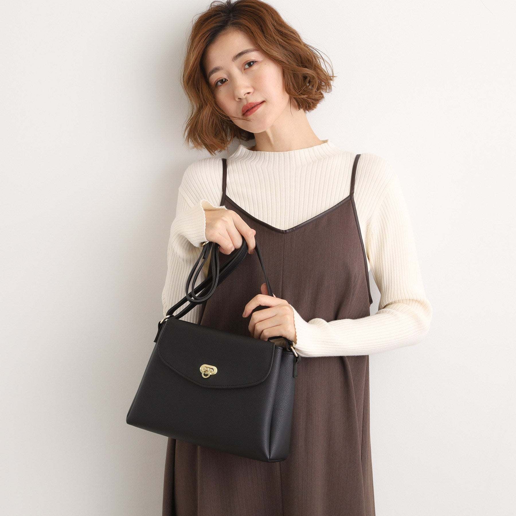 グローブ grove 人間工学フラップ3層ショルダー （ブラックシルバー(009)） ブラックシルバー(009)