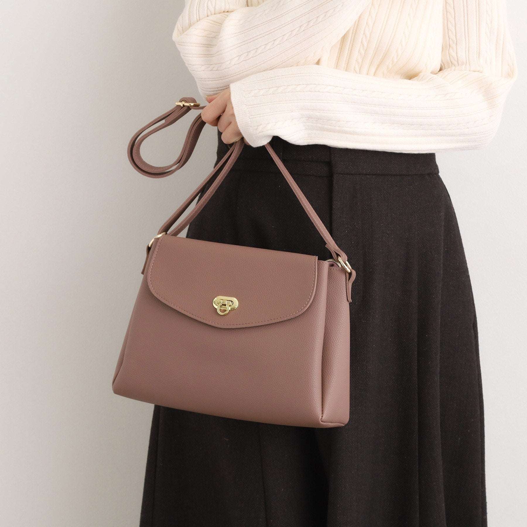 グローブ grove 人間工学フラップ3層ショルダー （ピンク(073)） ピンク(073)