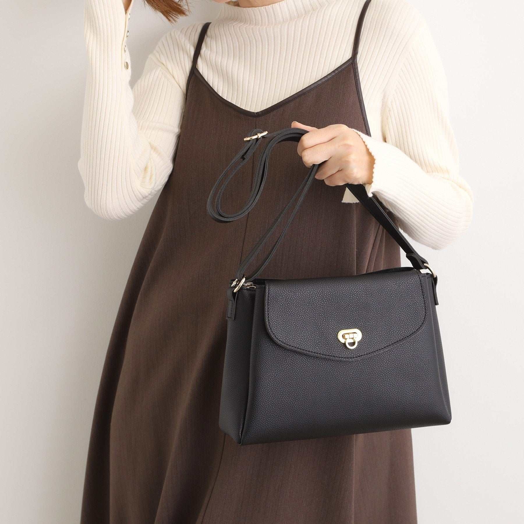 グローブ grove 人間工学フラップ3層ショルダー （ブラック(019)） ブラック(019)