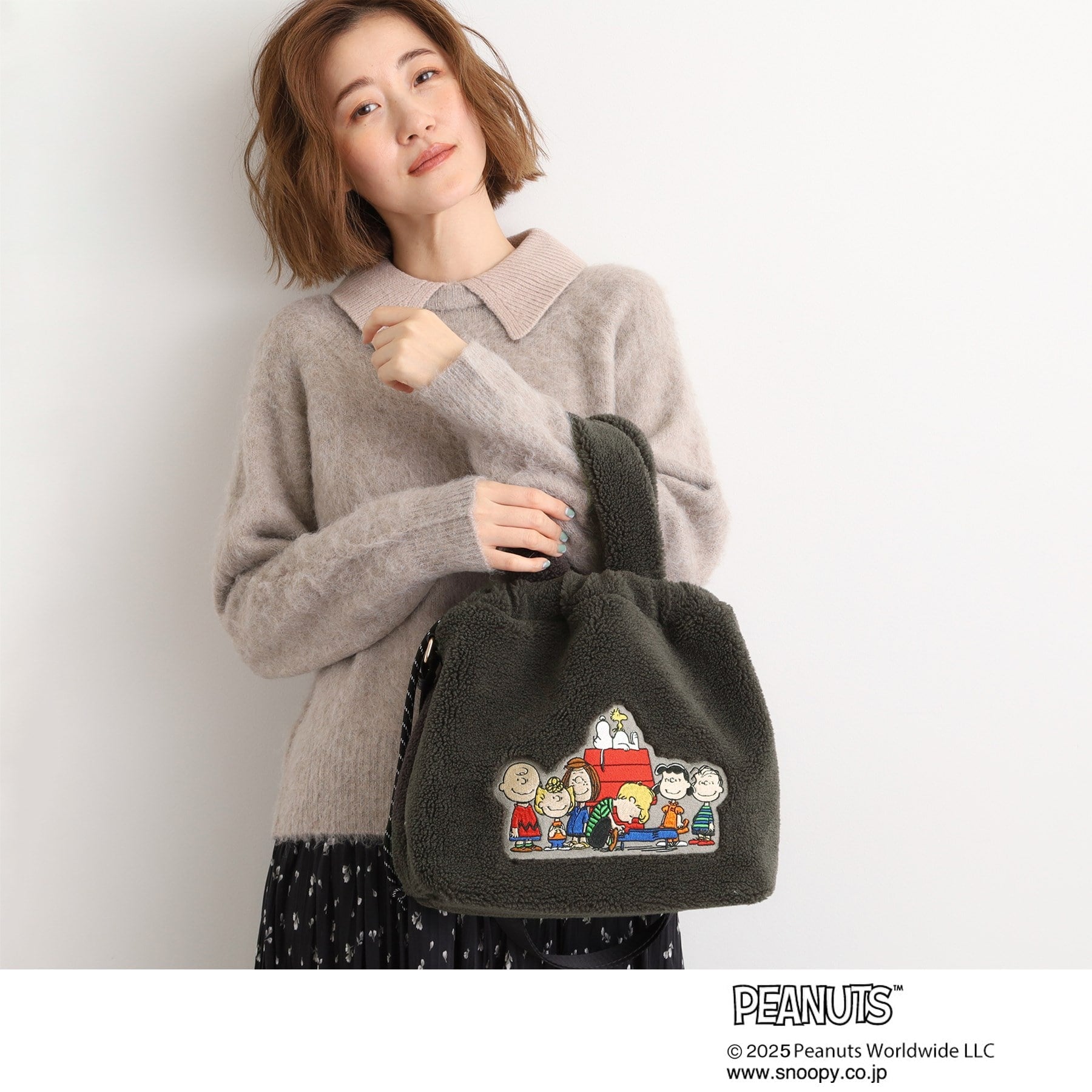 グローブ grove 【PEANUTS】ボア巾着トート （チャコールグレー(014)） チャコールグレー(014)