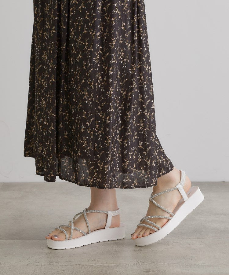 グローブ grove 【人間工学】ワンタッチラインストーンストラップ厚底サンダル （ホワイト(001)） ホワイト(001)