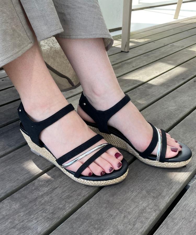 グローブ grove 【人間工学】メタルラインワンタッチサンダル （アイボリー(404)） アイボリー(404)