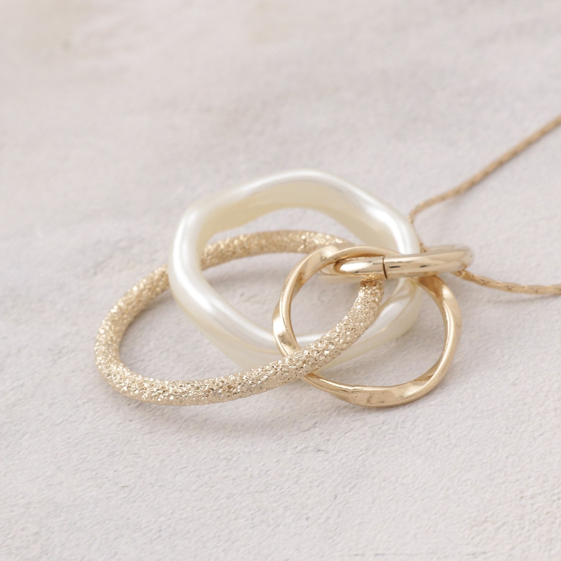 グローブ grove クリアパール調メニーリングネックレス （クリスタル/透明(000)） クリスタル/透明(000)