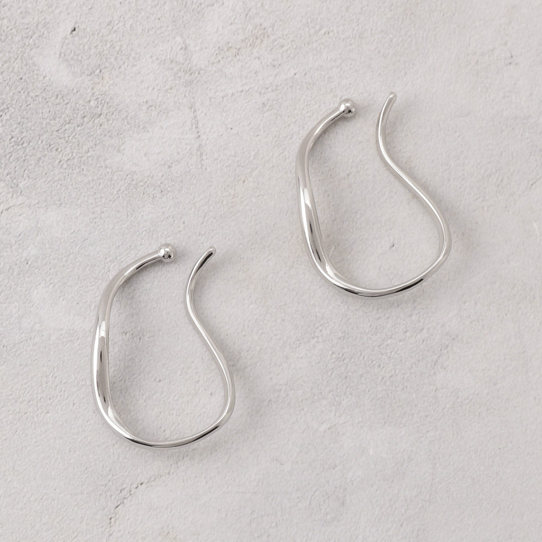 グローブ grove オーバルメタルイヤーカフ （ゴールド(007)） ゴールド(007)