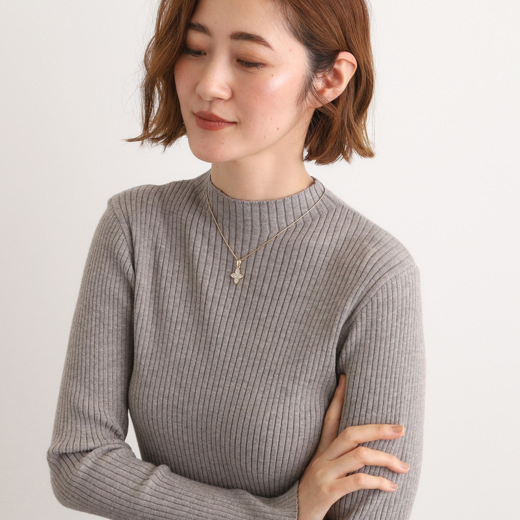 グローブ grove フラワーモチーフショートネックレス （シルバー(006)） シルバー(006)