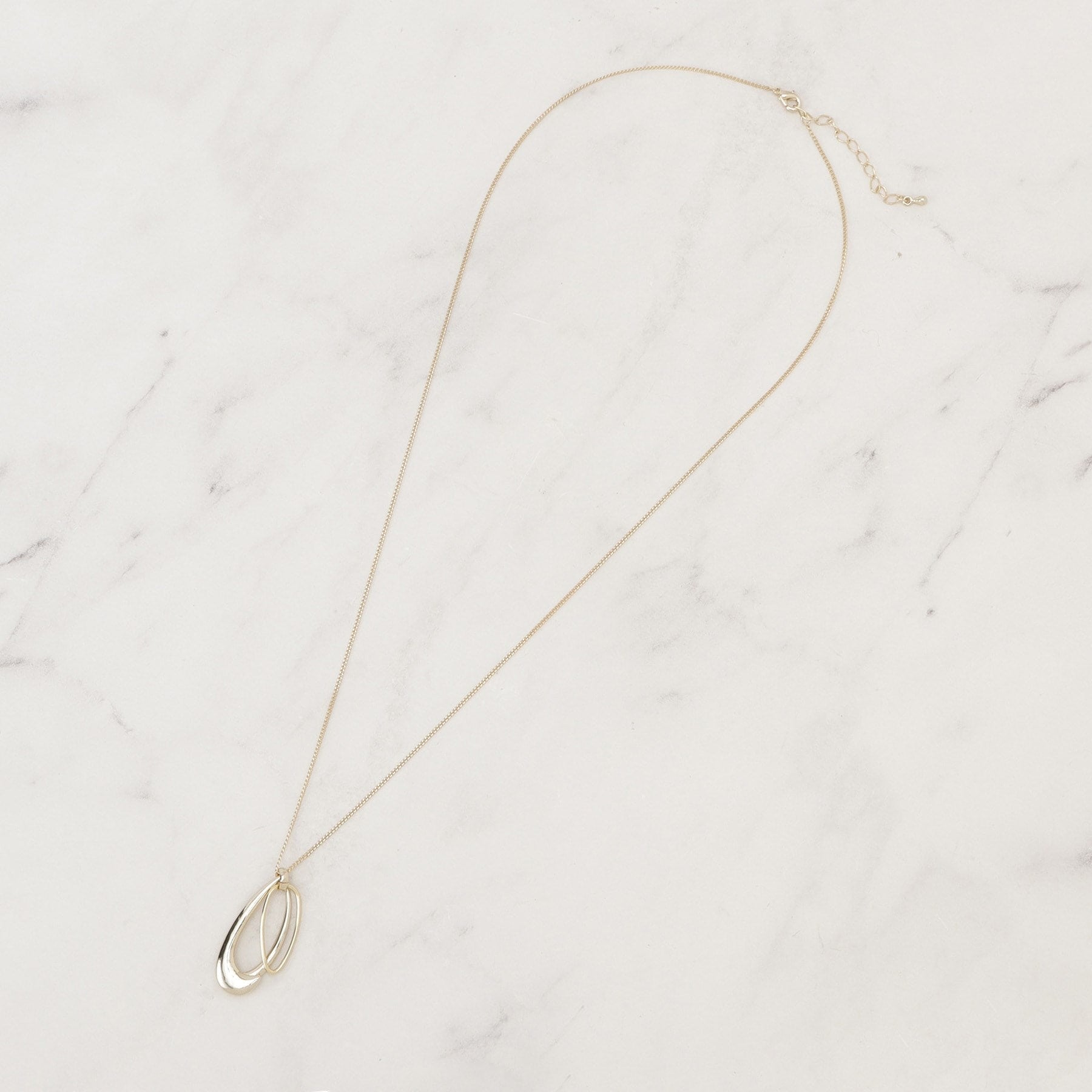 グローブ grove ダブルしずくモチーフネックレス （ゴールド(007)） ゴールド(007)