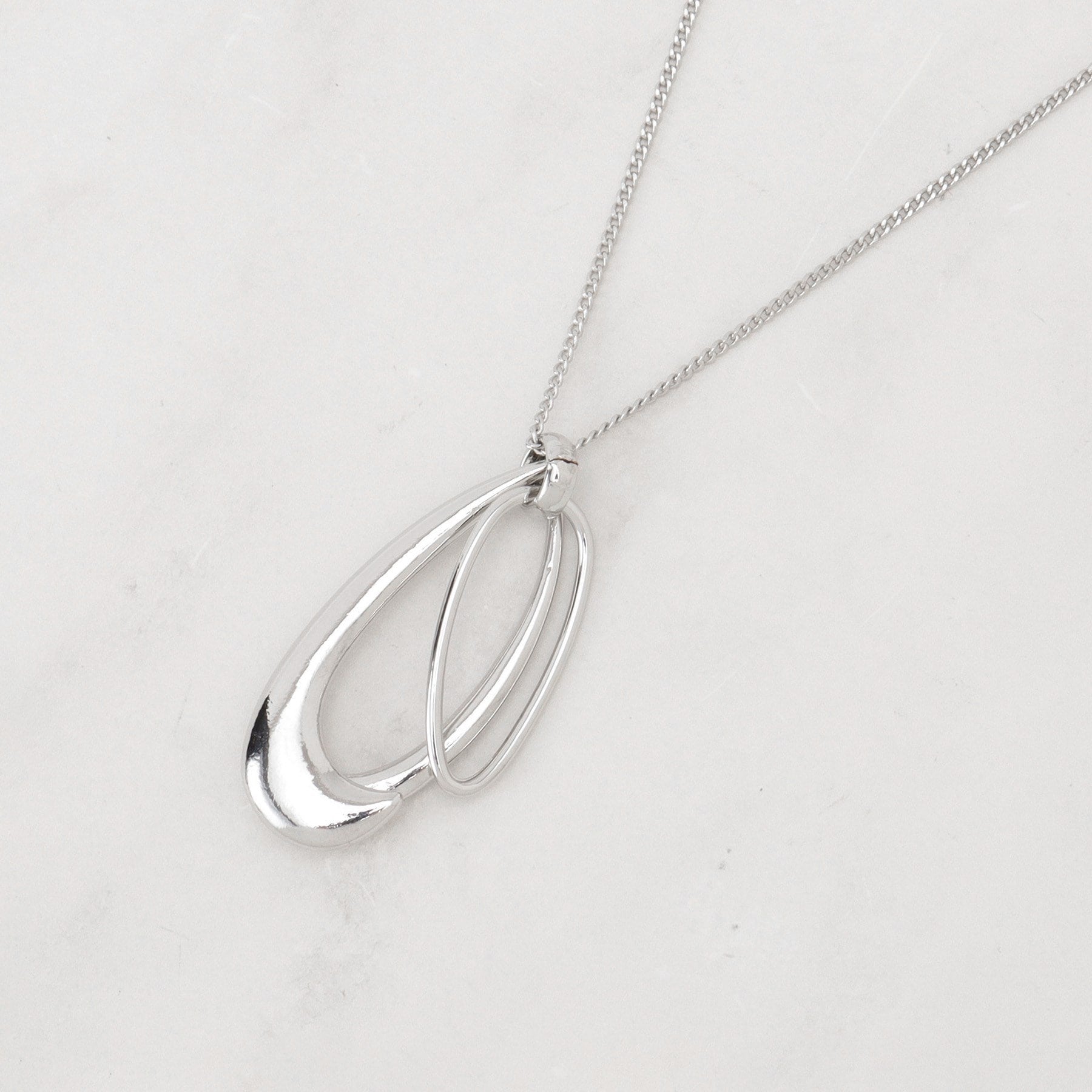 グローブ grove ダブルしずくモチーフネックレス （シルバー(006)） シルバー(006)