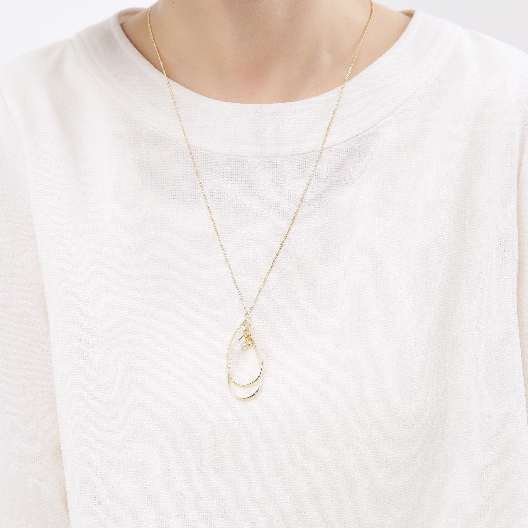 グローブ grove ツイストダブルオーバルパール調ネックレス （ゴールド(007)） ゴールド(007)