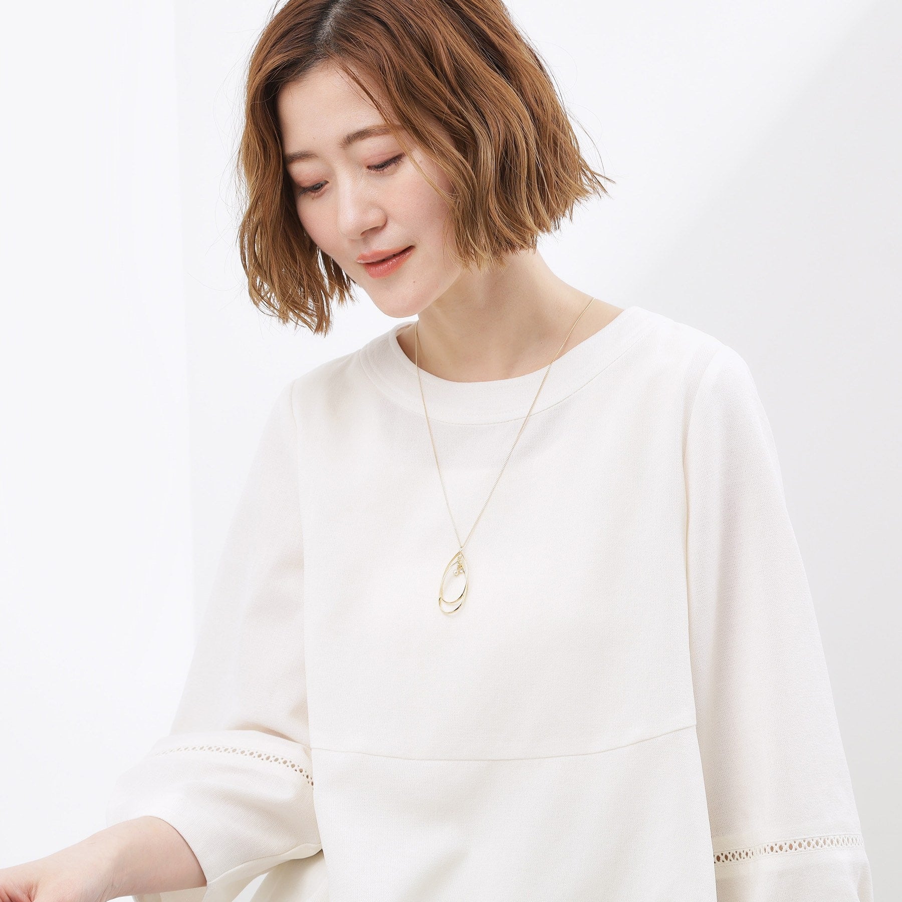 グローブ grove ツイストダブルオーバルパール調ネックレス （ゴールド(007)） ゴールド(007)