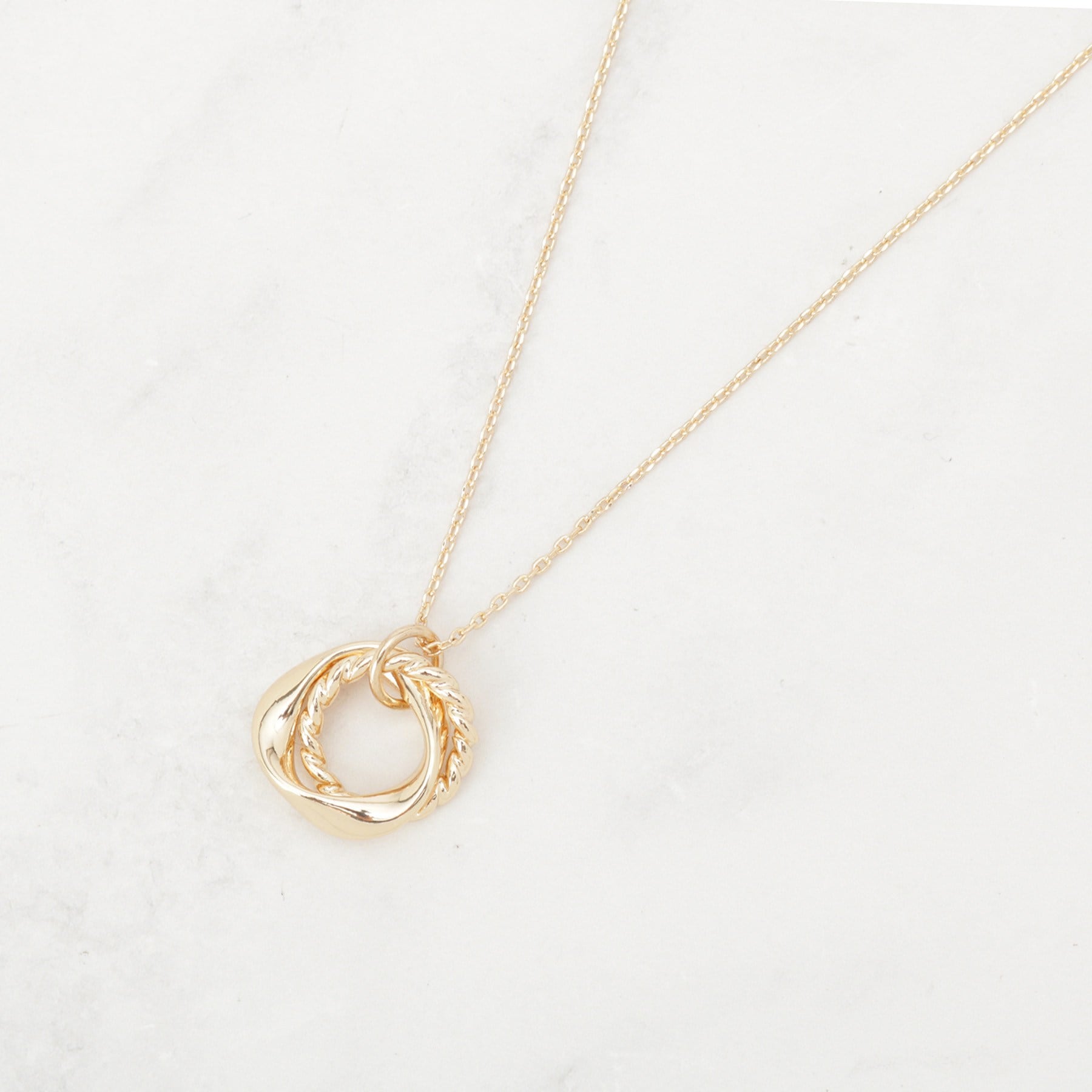 グローブ grove ツイストメタルダブルリングショートネックレス （シルバー(006)） シルバー(006)