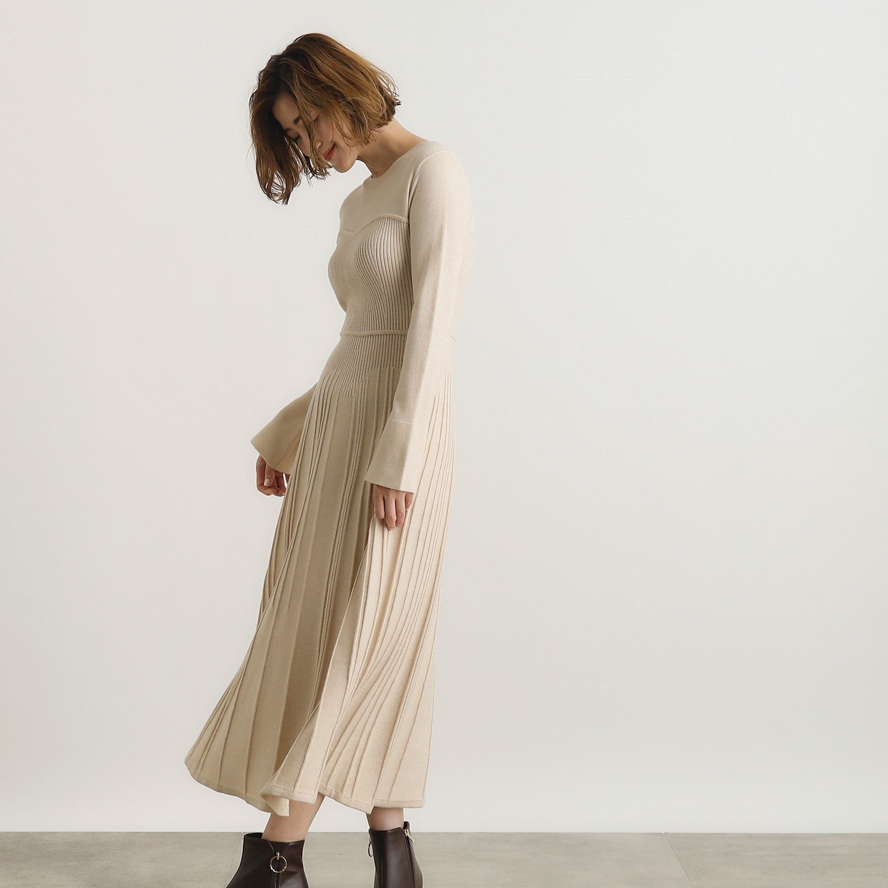 グローブ grove ビスチェライクリブニットワンピース