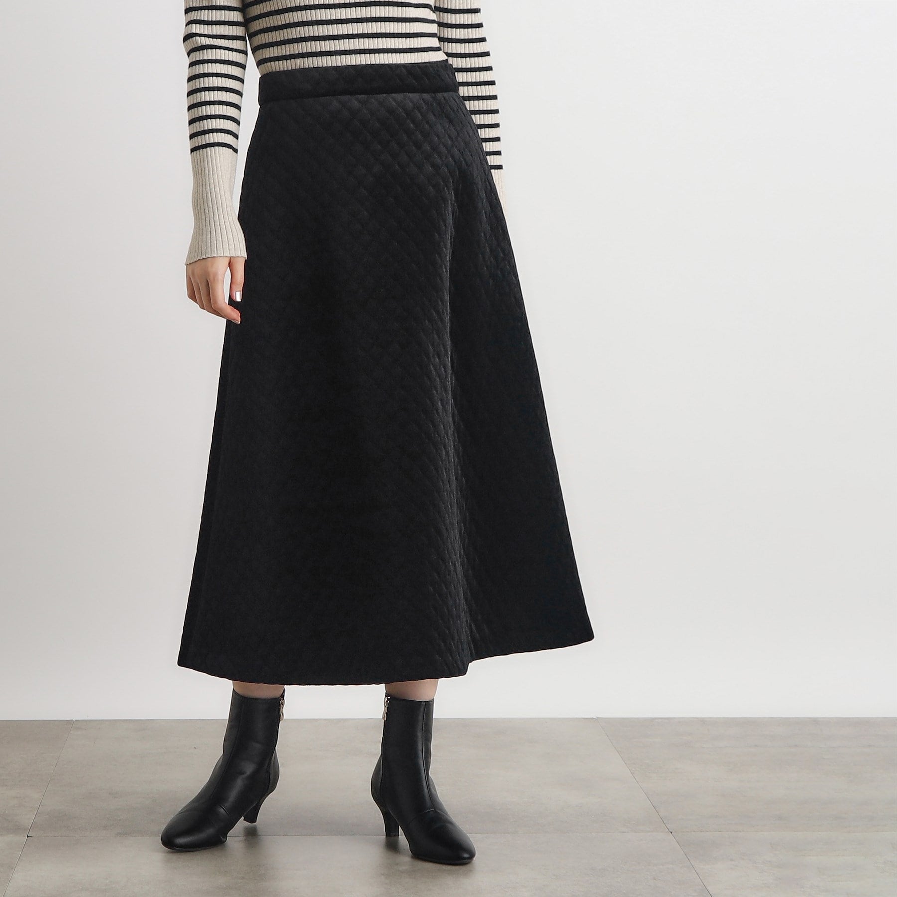 グローブ grove ベロアエンボススカート （ブラック(019)） ブラック(019)