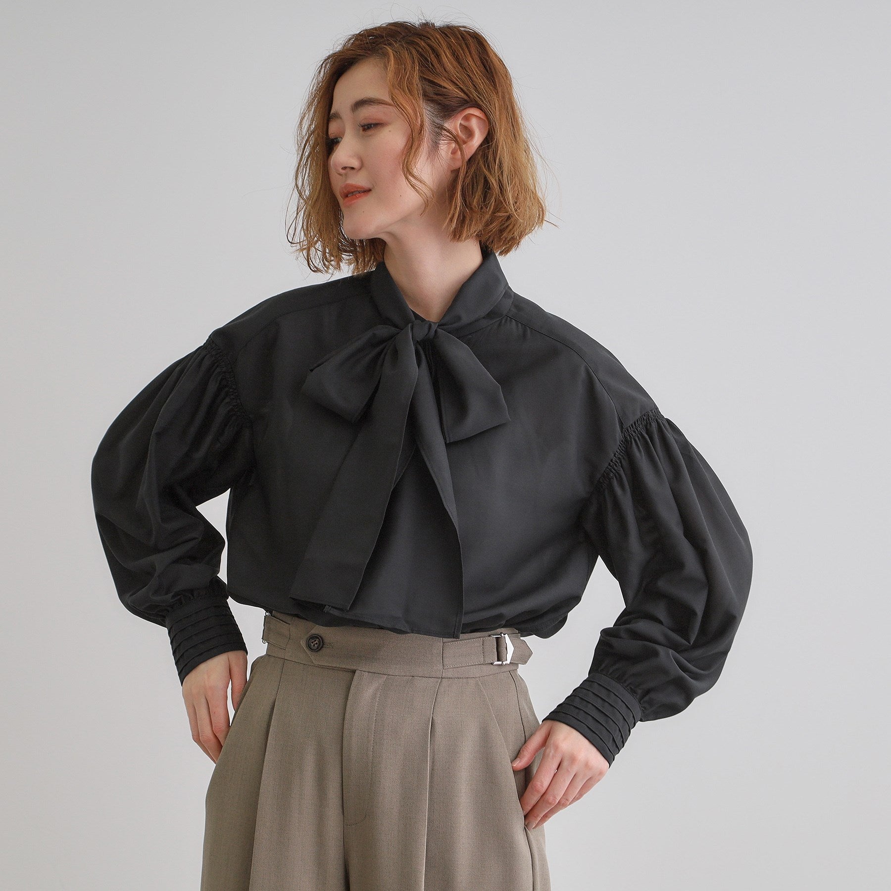Grove grove 2WAY sheer bow tie blouse