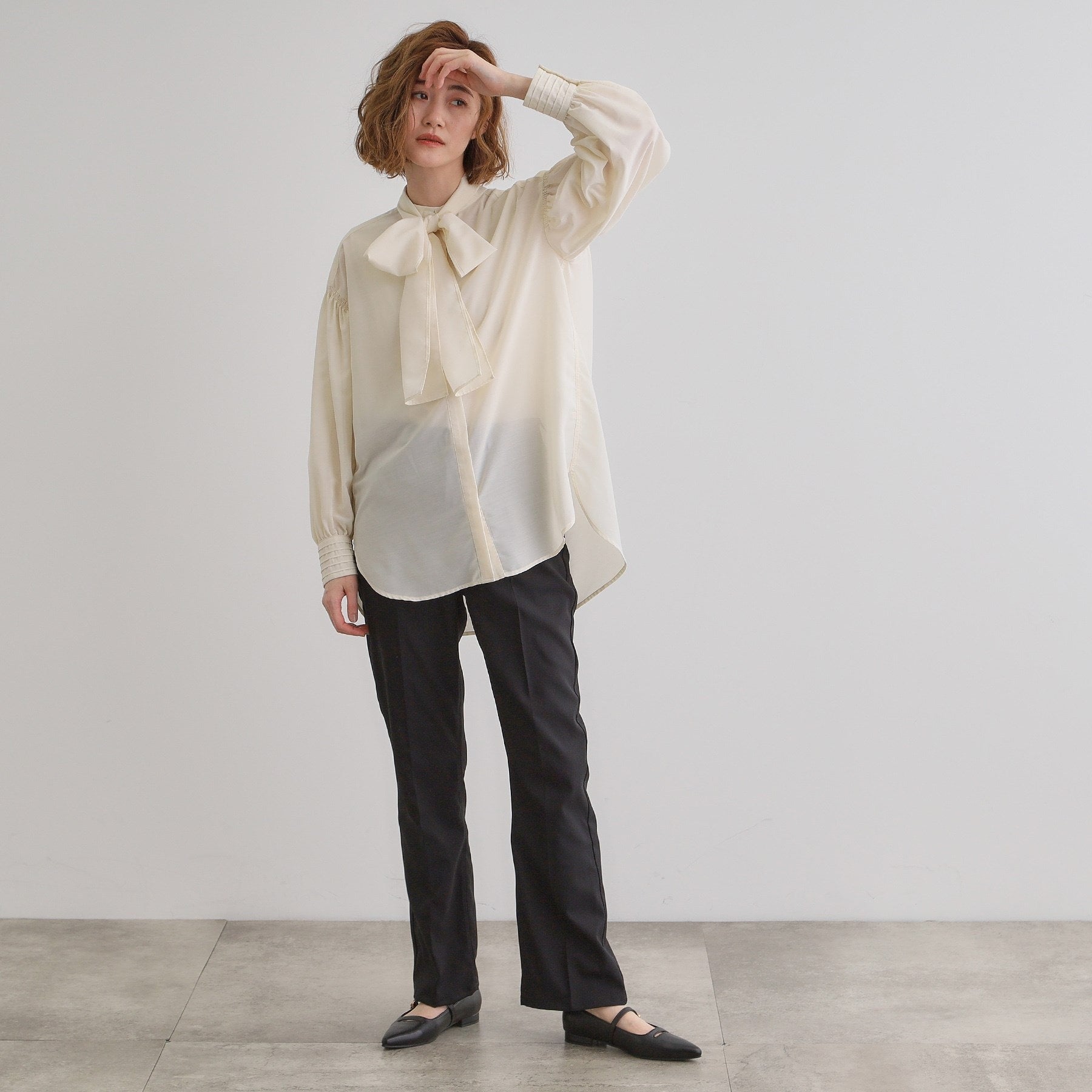 Grove grove 2WAY sheer bow tie blouse