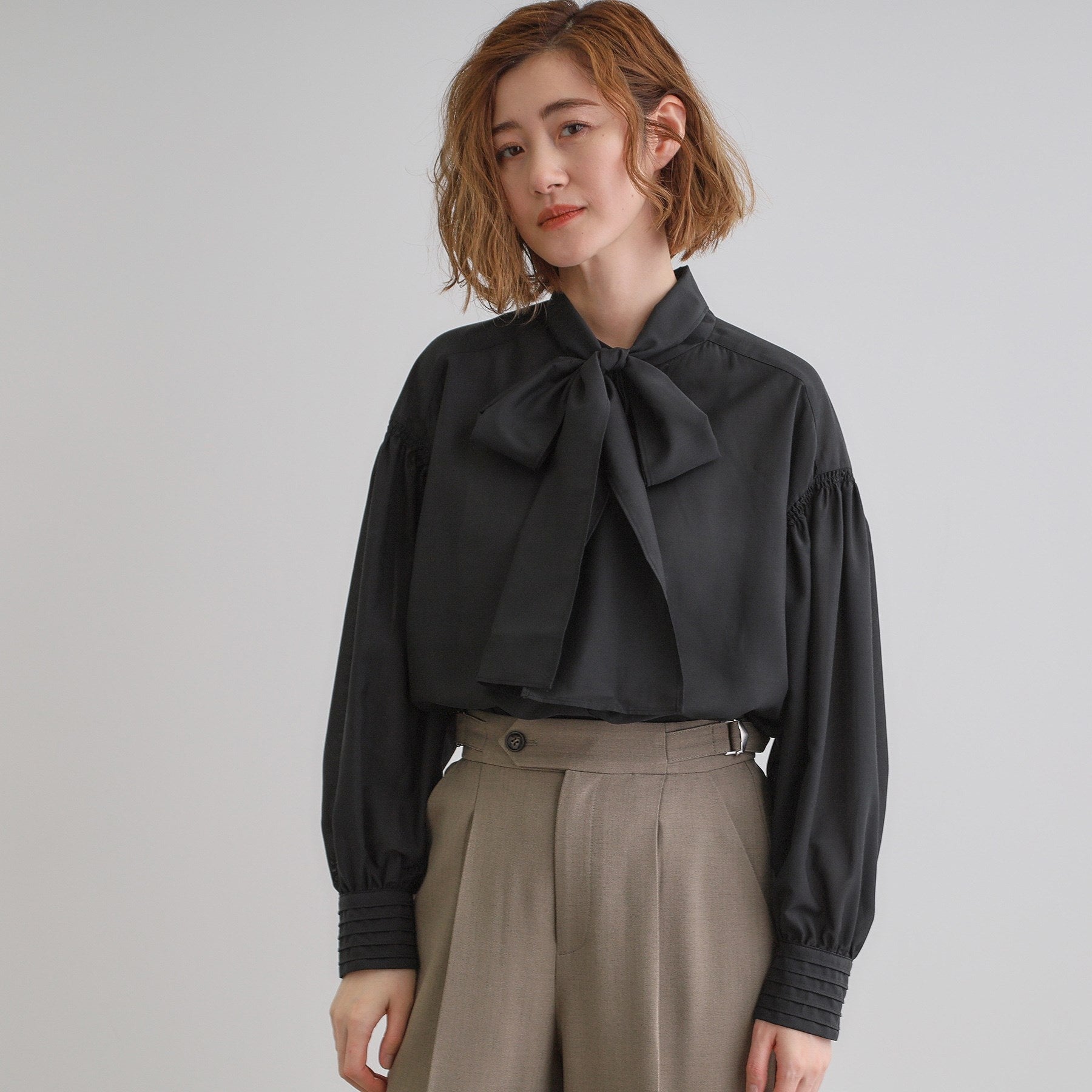 Grove grove 2WAY sheer bow tie blouse