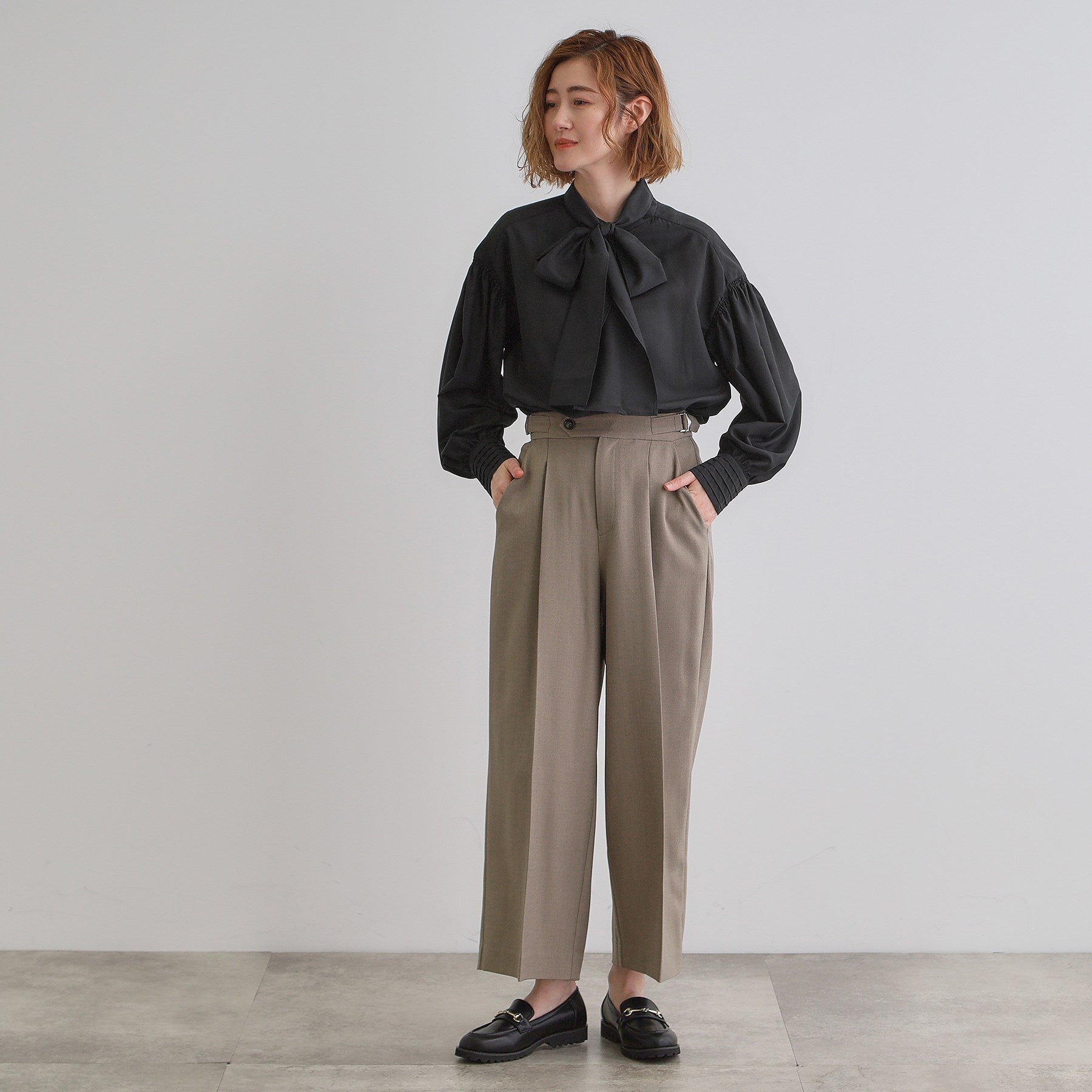 Grove grove 2WAY sheer bow tie blouse
