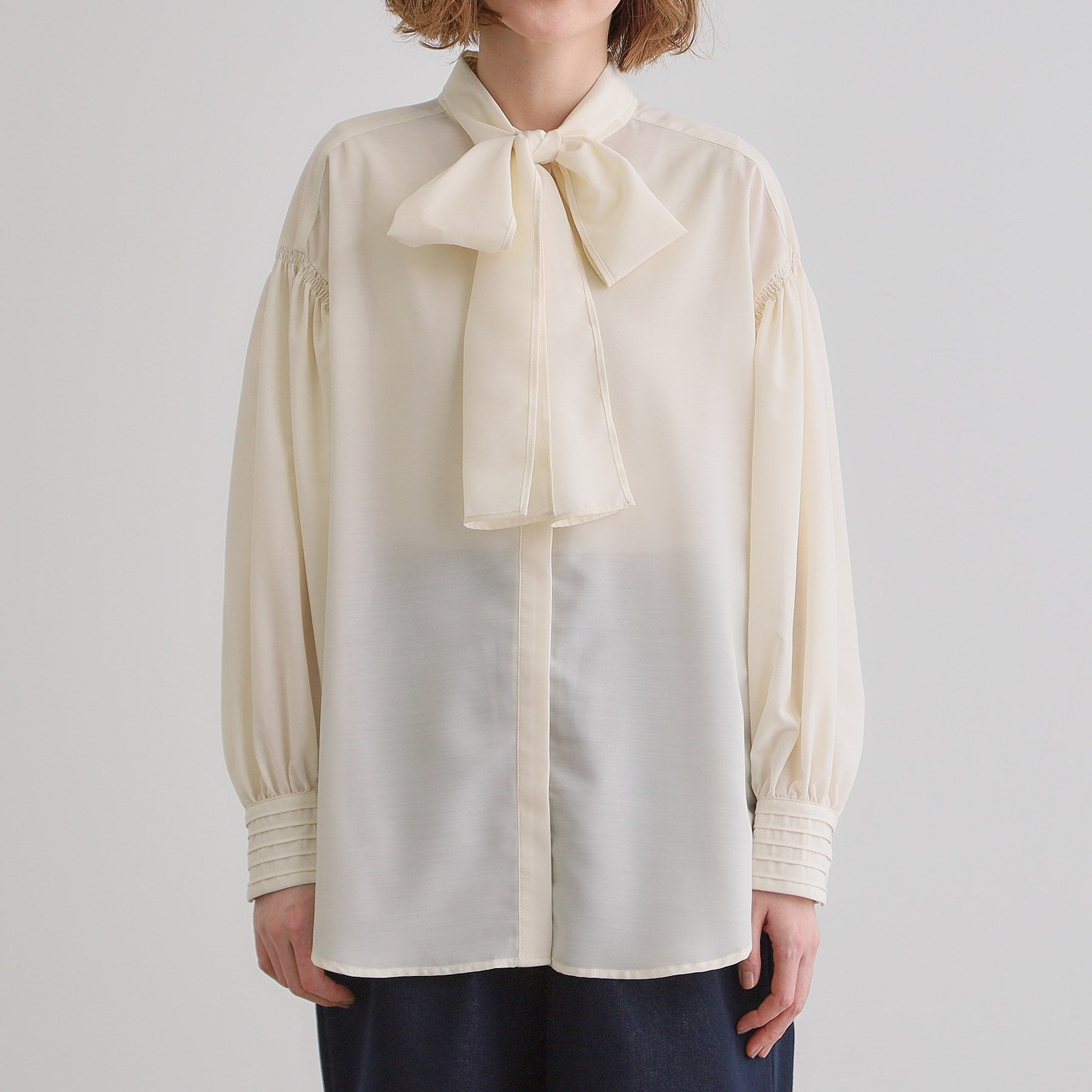 Grove grove 2WAY sheer bow tie blouse