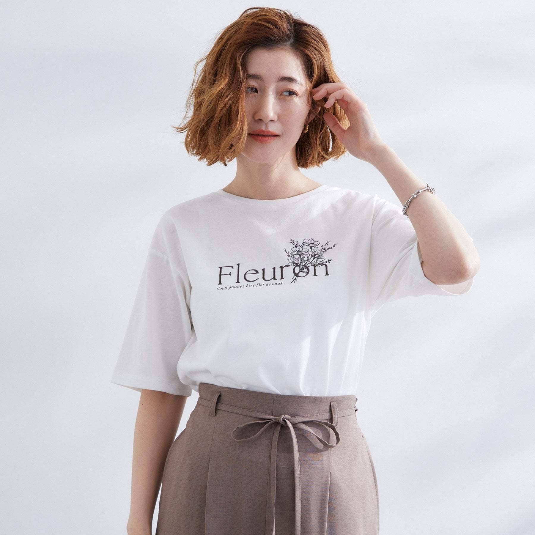 グローブ grove 【多機能】ハーフスリーブロゴTシャツ （オフ×刺繍(003)） オフ×刺繍(003)