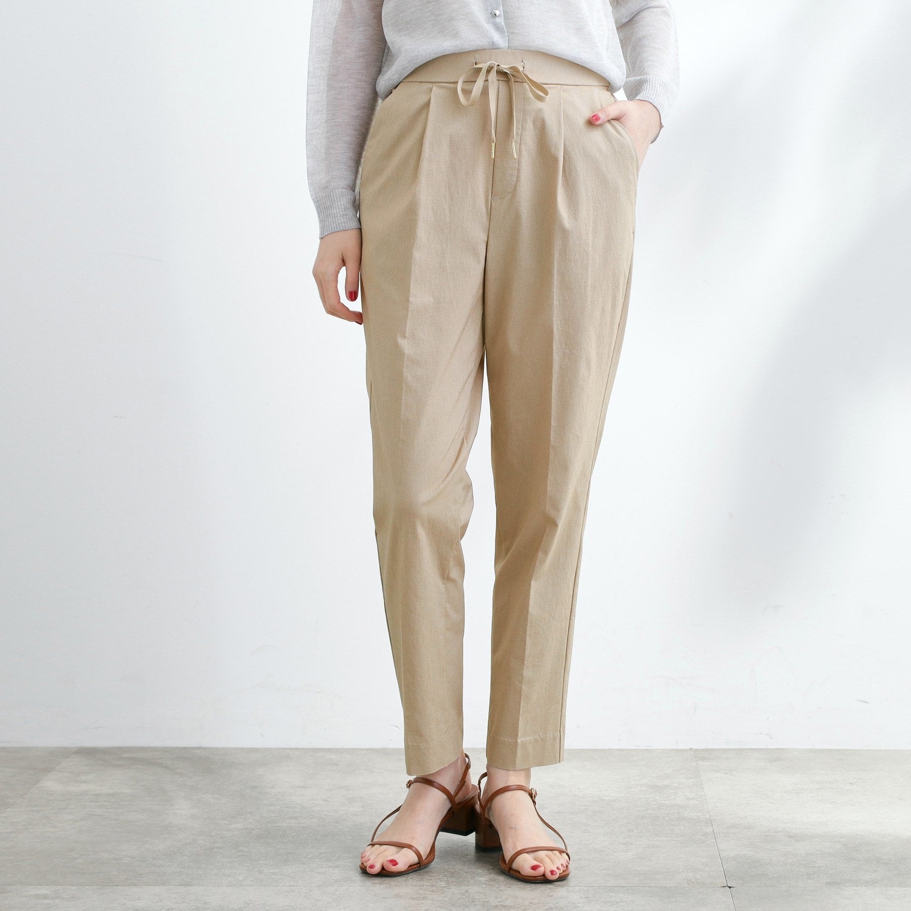 グローブ grove ハイパーストレッチジョガーパンツ （ベージュ(052)） ベージュ(052)