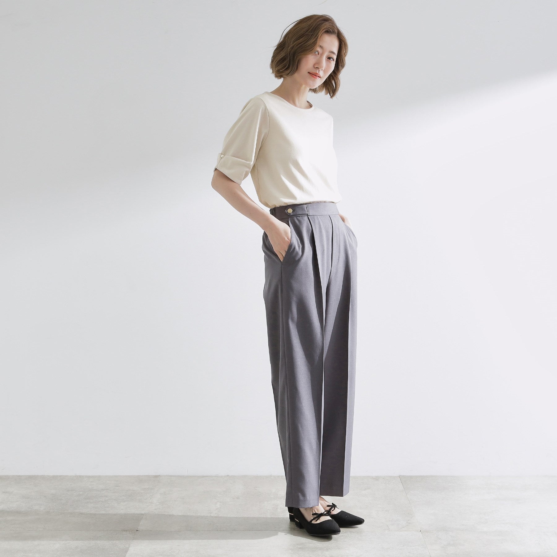 グローブ grove 袖口パール調タックプルオーバー （グレージュ(050)） グレージュ(050)