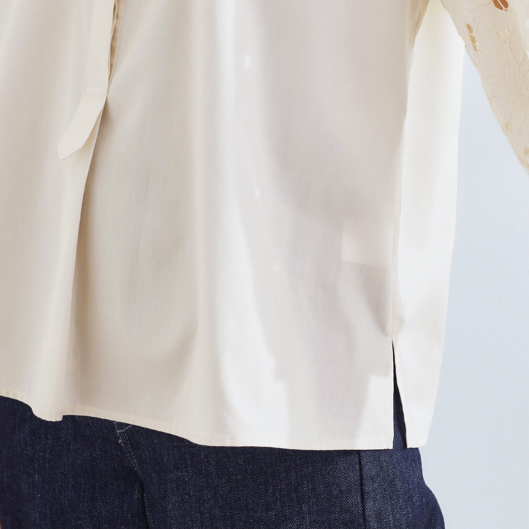 グローブ grove エシカル袖刺繍ブラウス （アイボリー(004)） アイボリー(004)