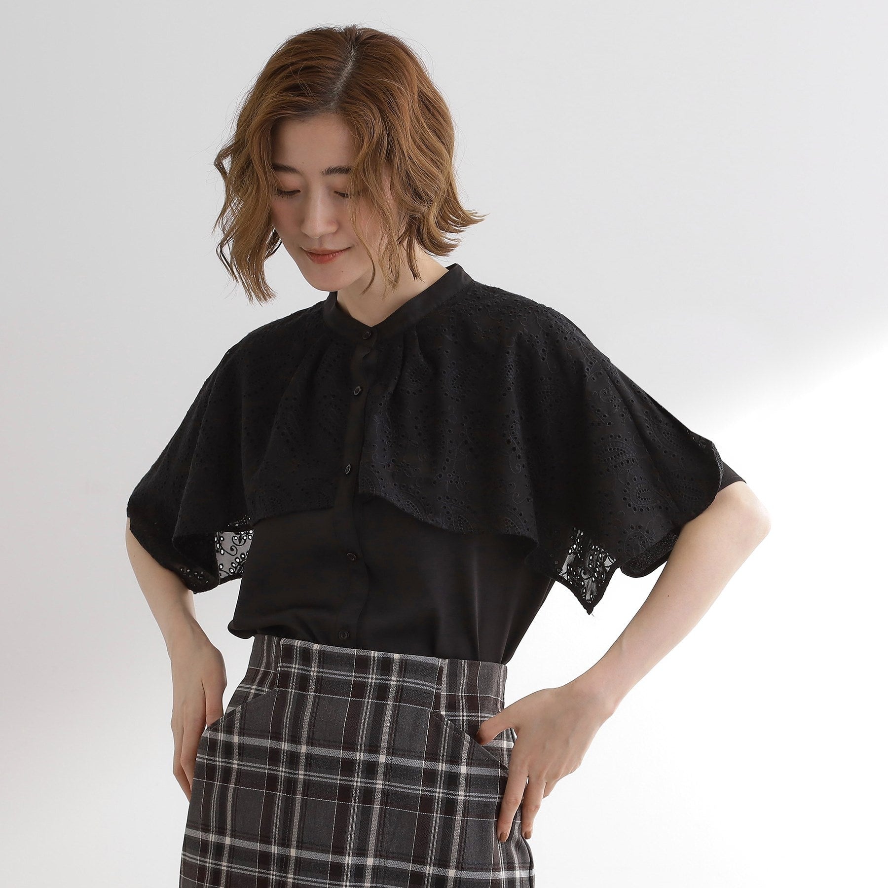 グローブ grove ペイズリー刺繍ケープブラウス （アイボリー(004)） アイボリー(004)