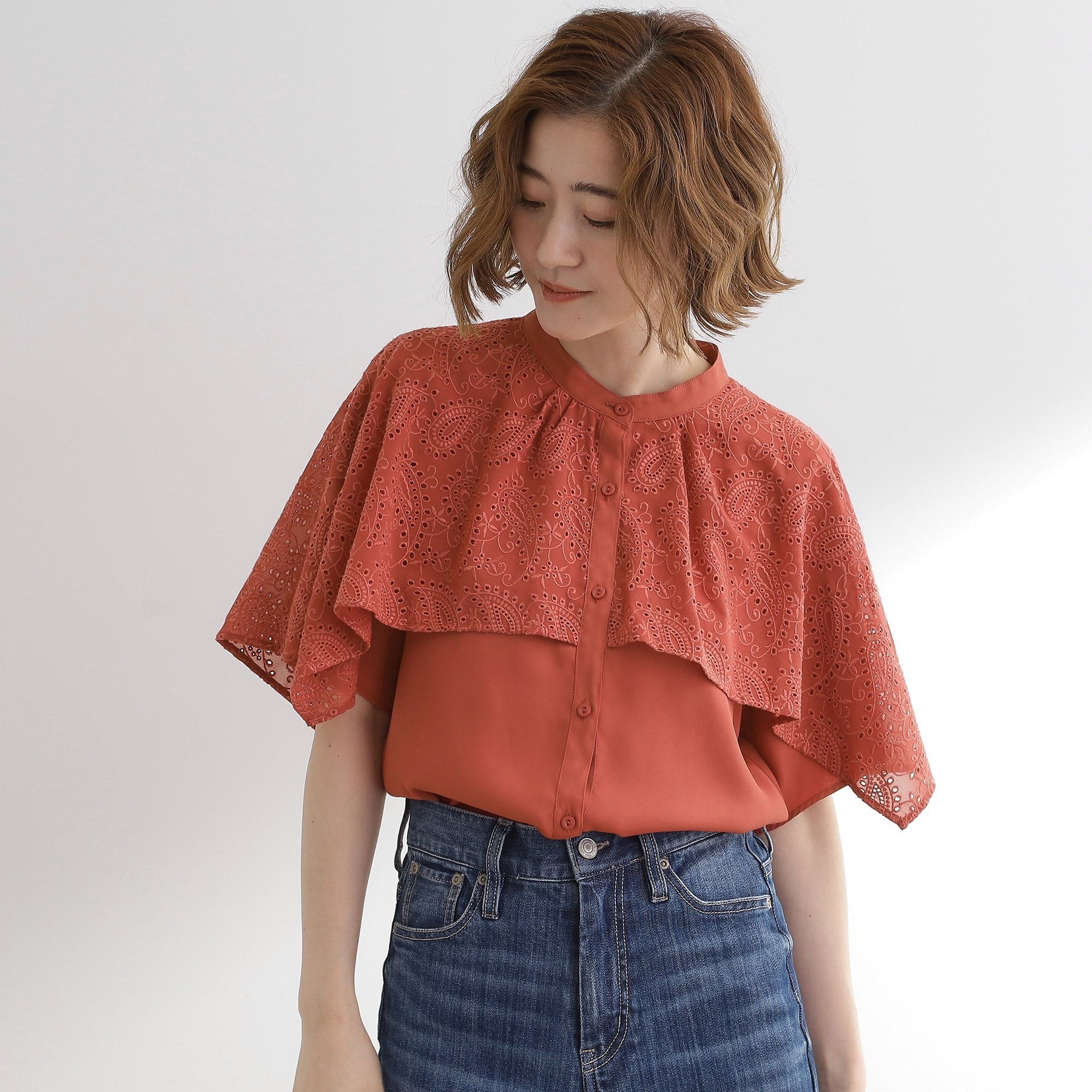 グローブ grove ペイズリー刺繍ケープブラウス （アイボリー(004)） アイボリー(004)