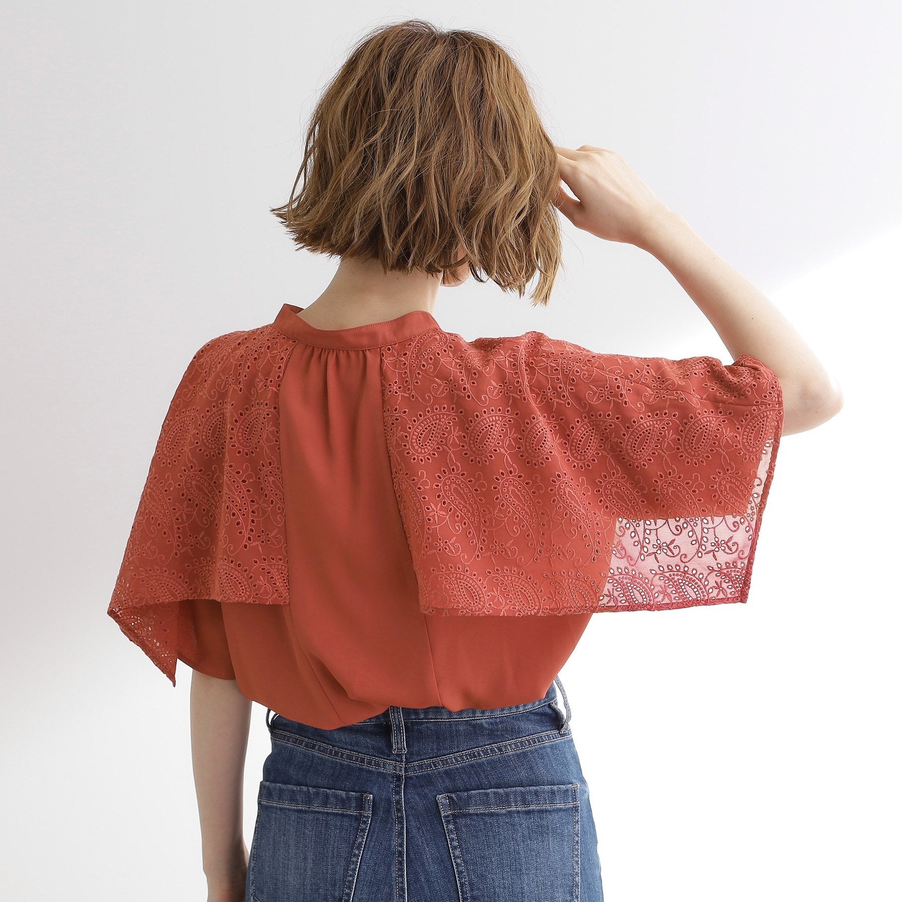 グローブ grove ペイズリー刺繍ケープブラウス （アイボリー(004)） アイボリー(004)