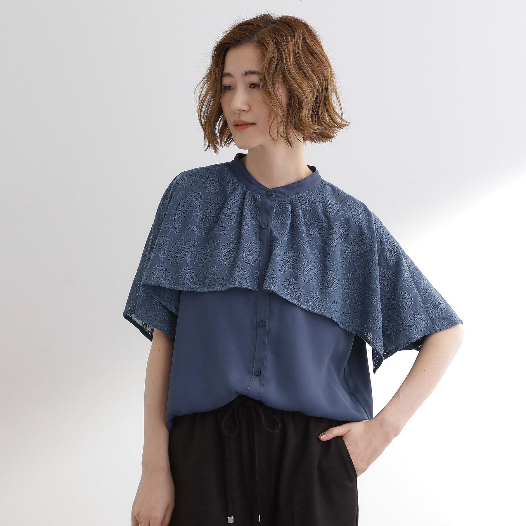 グローブ grove ペイズリー刺繍ケープブラウス （アイボリー(004)） アイボリー(004)