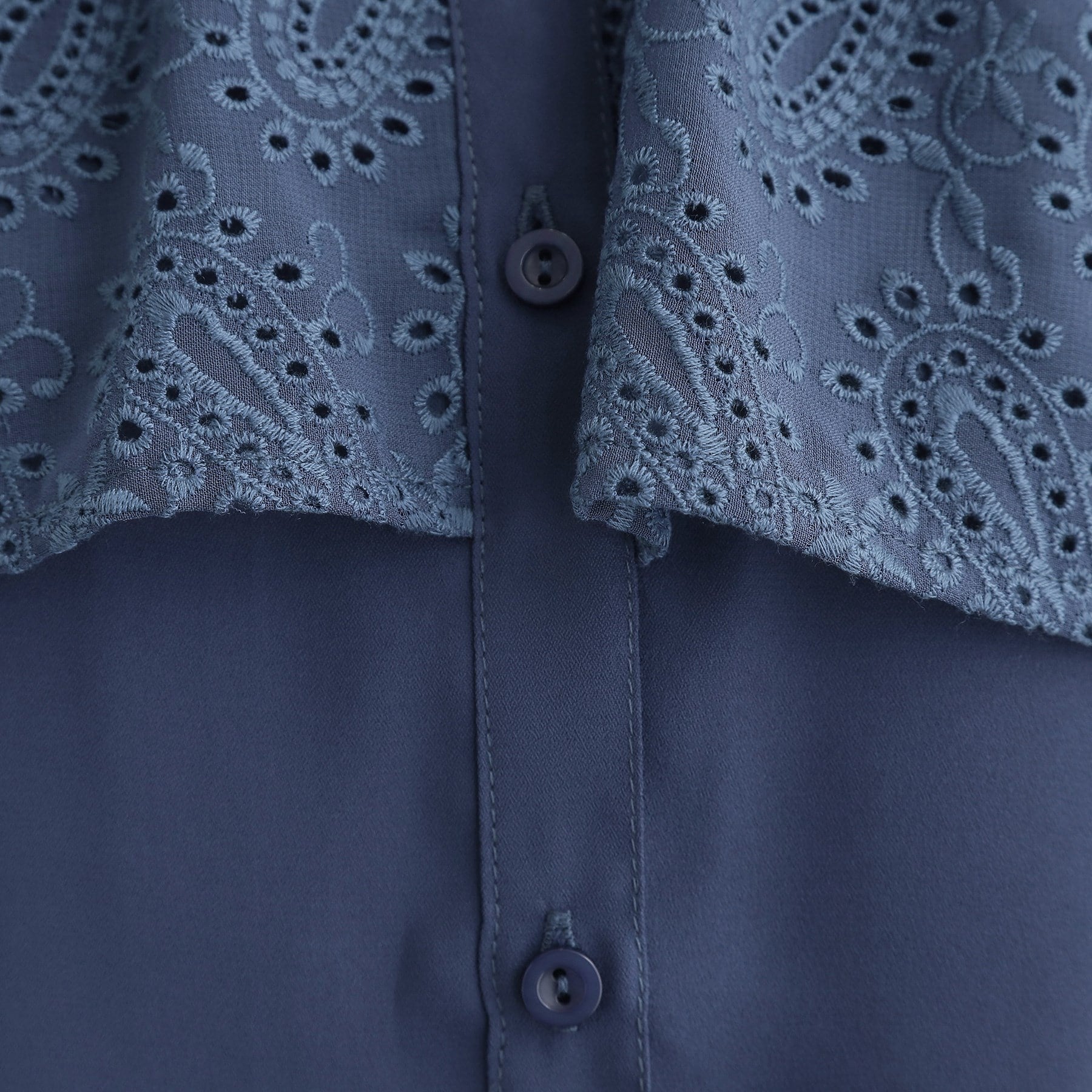 グローブ grove ペイズリー刺繍ケープブラウス （アイボリー(004)） アイボリー(004)