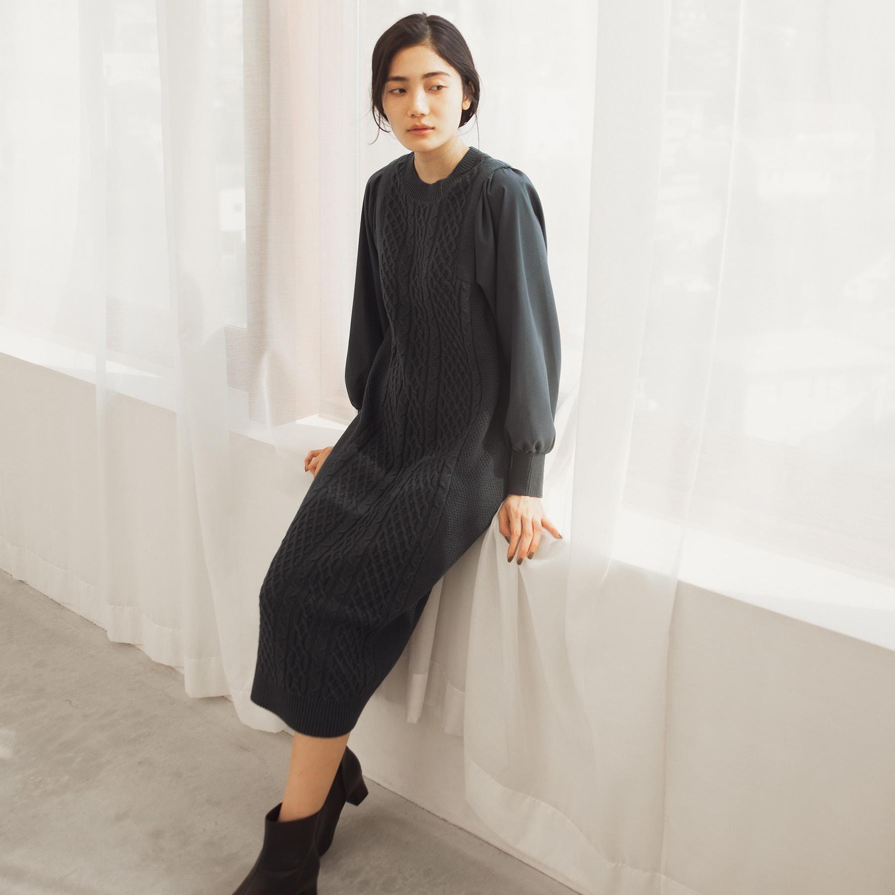 グローブ grove 袖布帛コンビケーブルニットワンピース （グレー(012)） グレー(012)