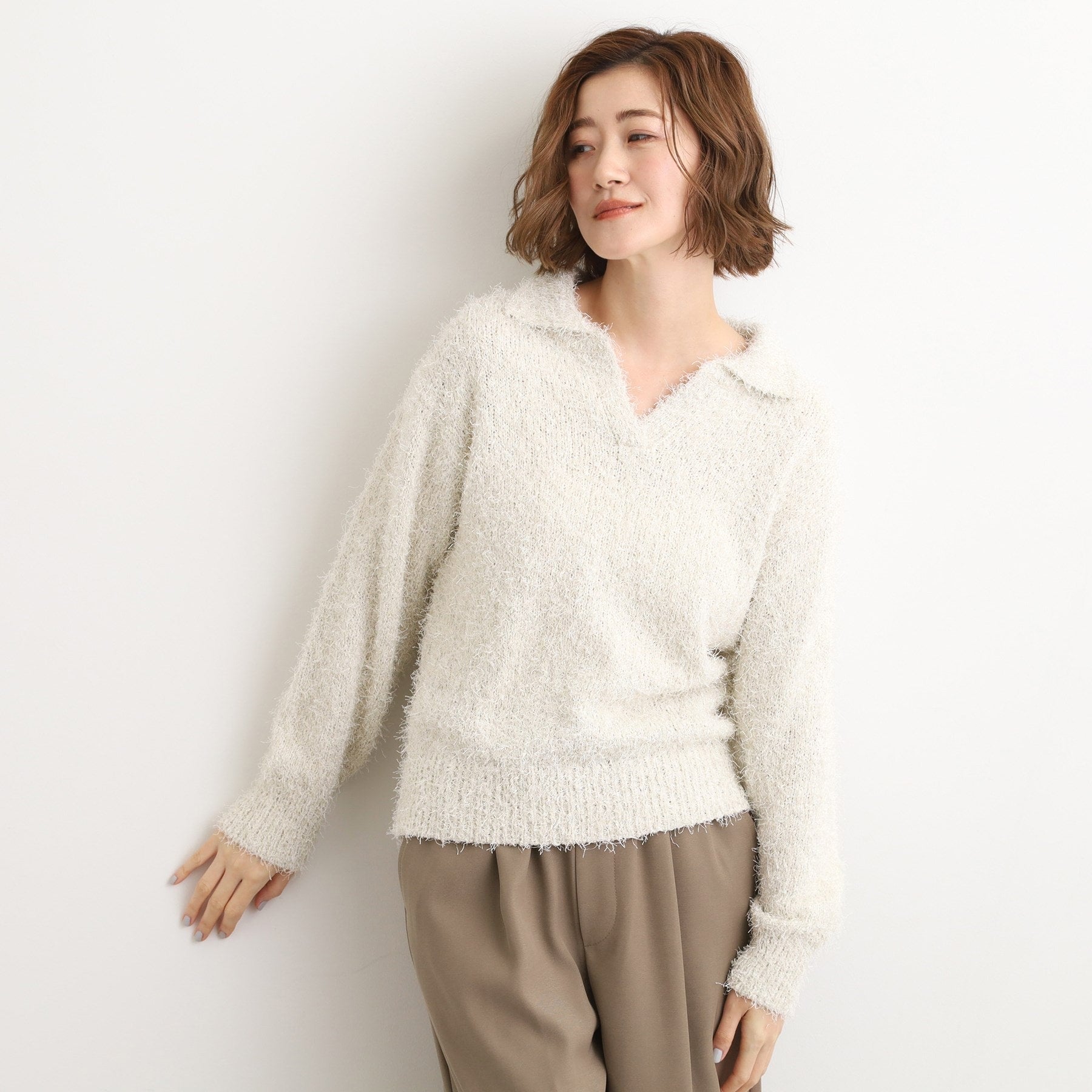 グローブ grove ラメフェザーヤーン オープンカラーニット （オフホワイト(003)） オフホワイト(003)