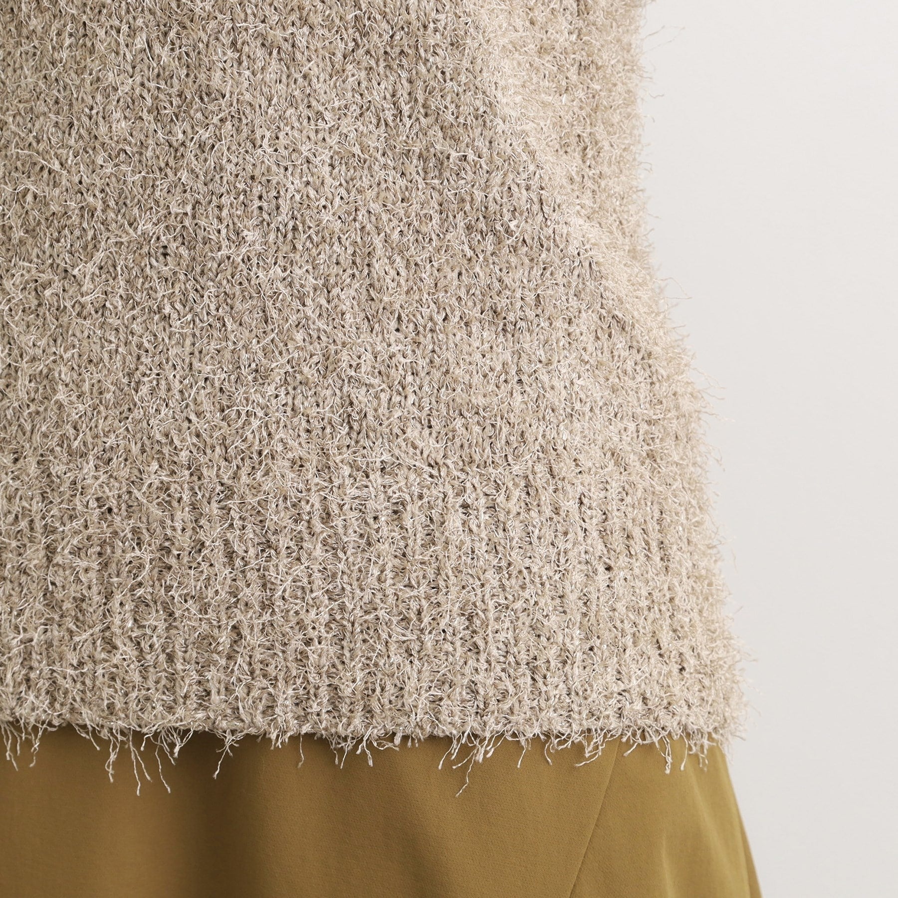 グローブ grove ラメフェザーヤーン オープンカラーニット （オフホワイト(003)） オフホワイト(003)