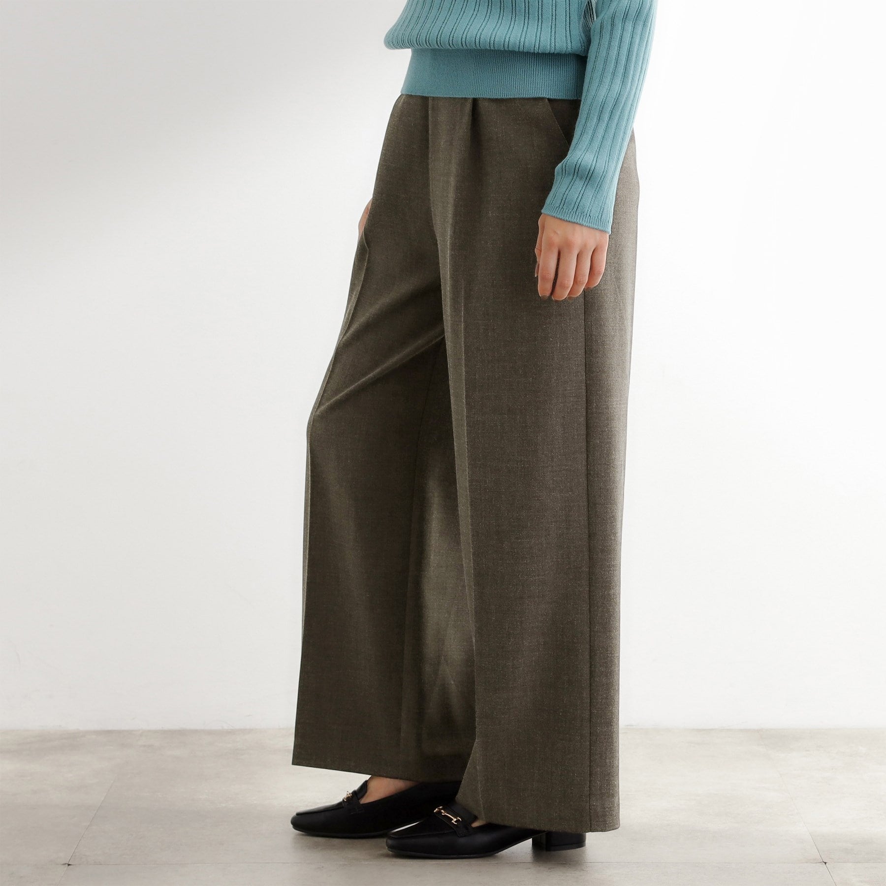 グローブ grove サス付きセンタープレスワイドパンツ （ブラウン(043)） ブラウン(043)