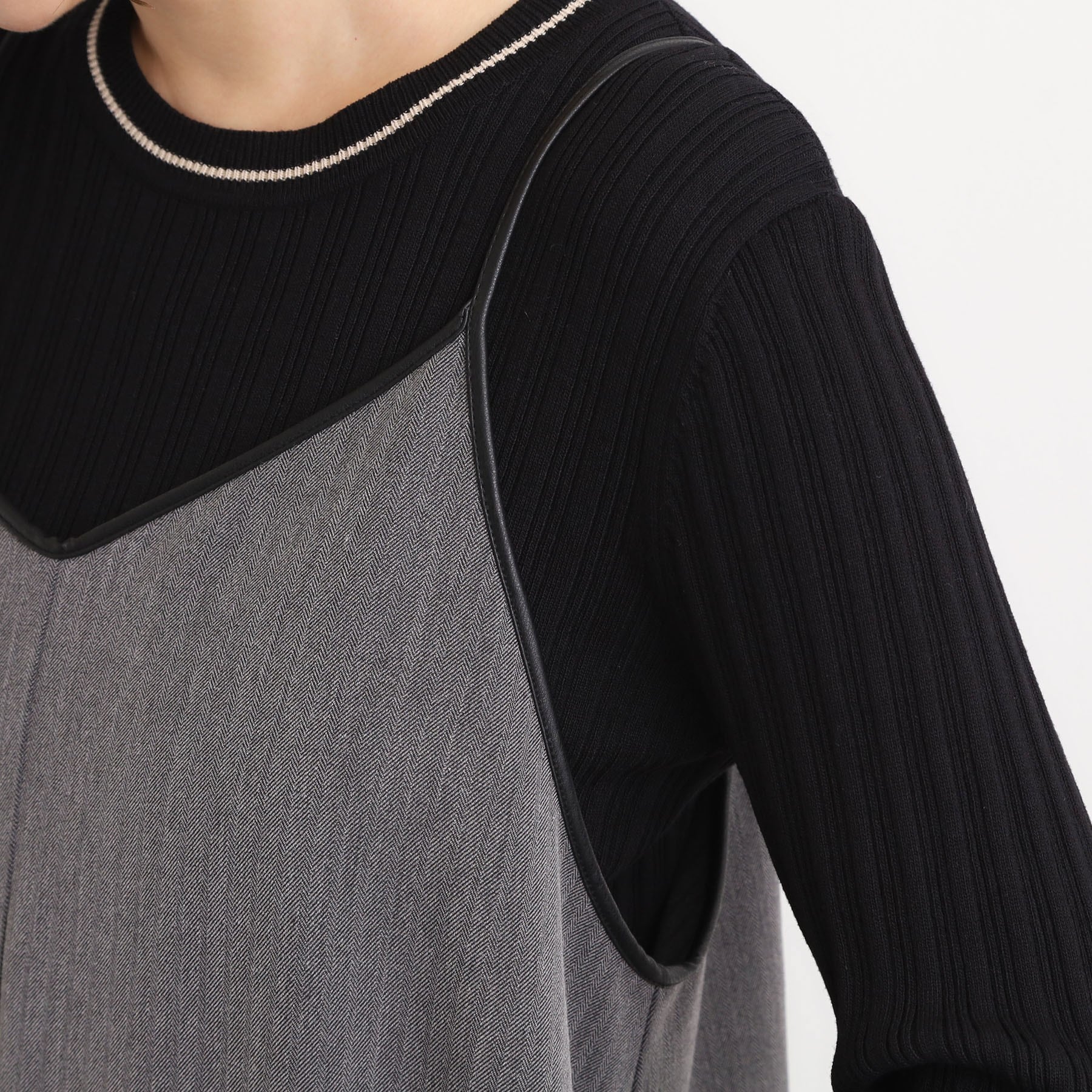 グローブ grove パイピングへリンボンキャミワンピース （チャコールグレー(014)） チャコールグレー(014)