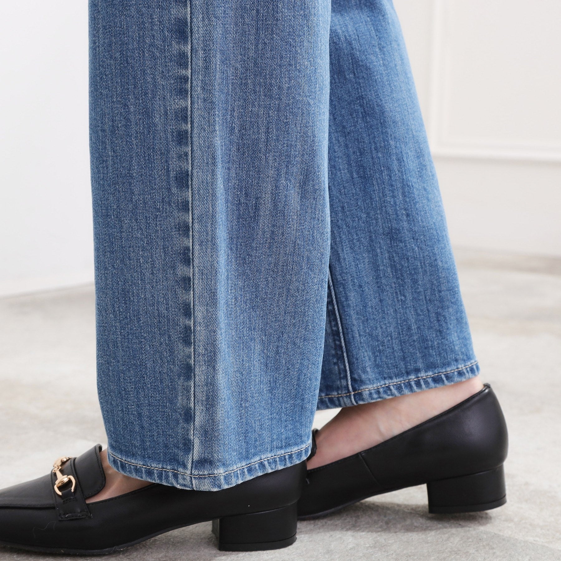 グローブ grove ストレートデニムパンツ （ブルー(093)） ブルー(093)