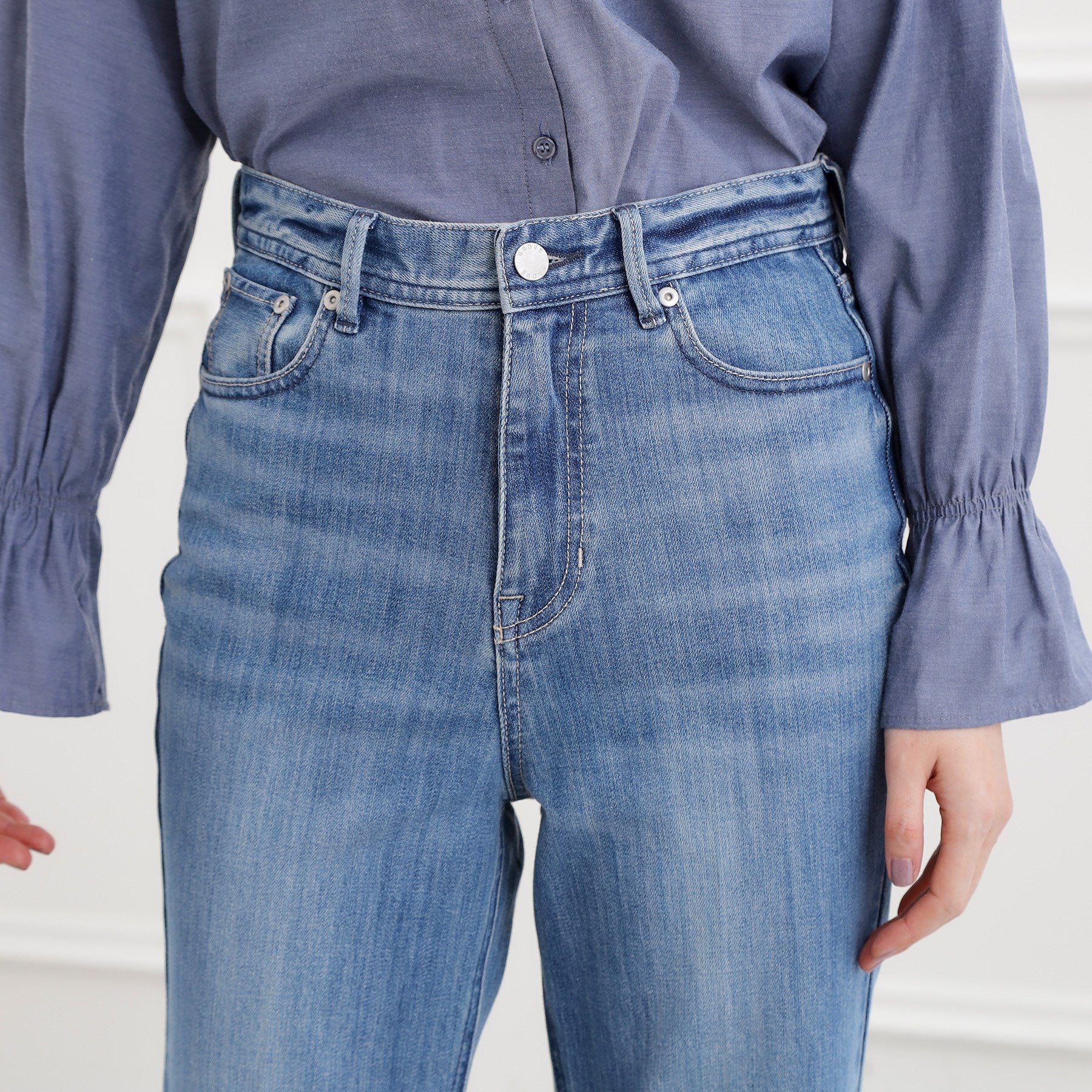 グローブ grove 美シルエットデニムソフトフレアーパンツ （オフホワイト(003)） オフホワイト(003)