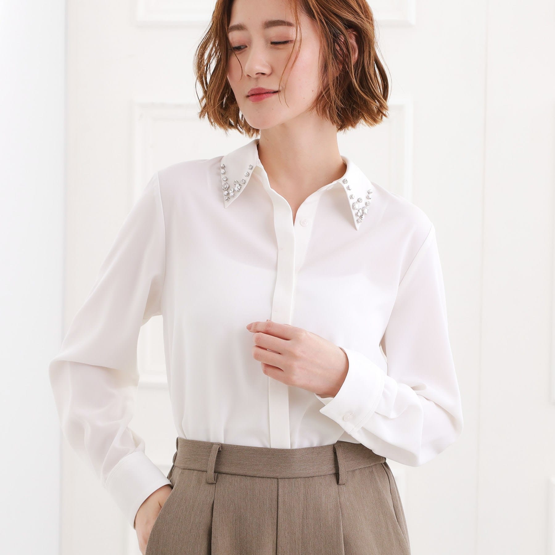 グローブ grove ビジューカラー とろみシャツ （オフホワイト(003)） オフホワイト(003)