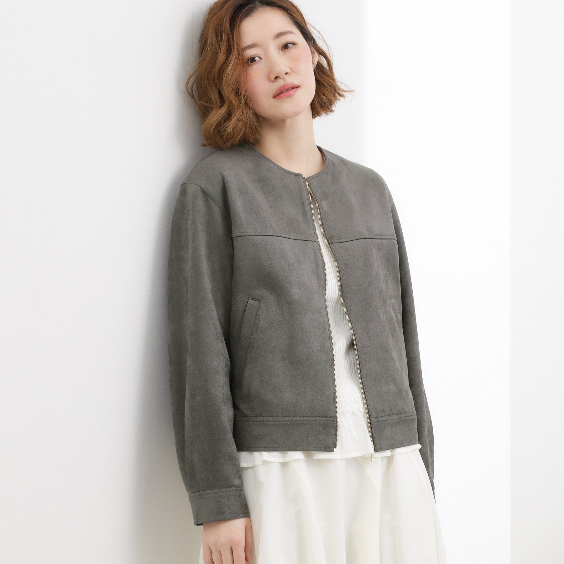 グローブ grove スエードライク ノーカラーブルゾン （ベージュ(052)） ベージュ(052)