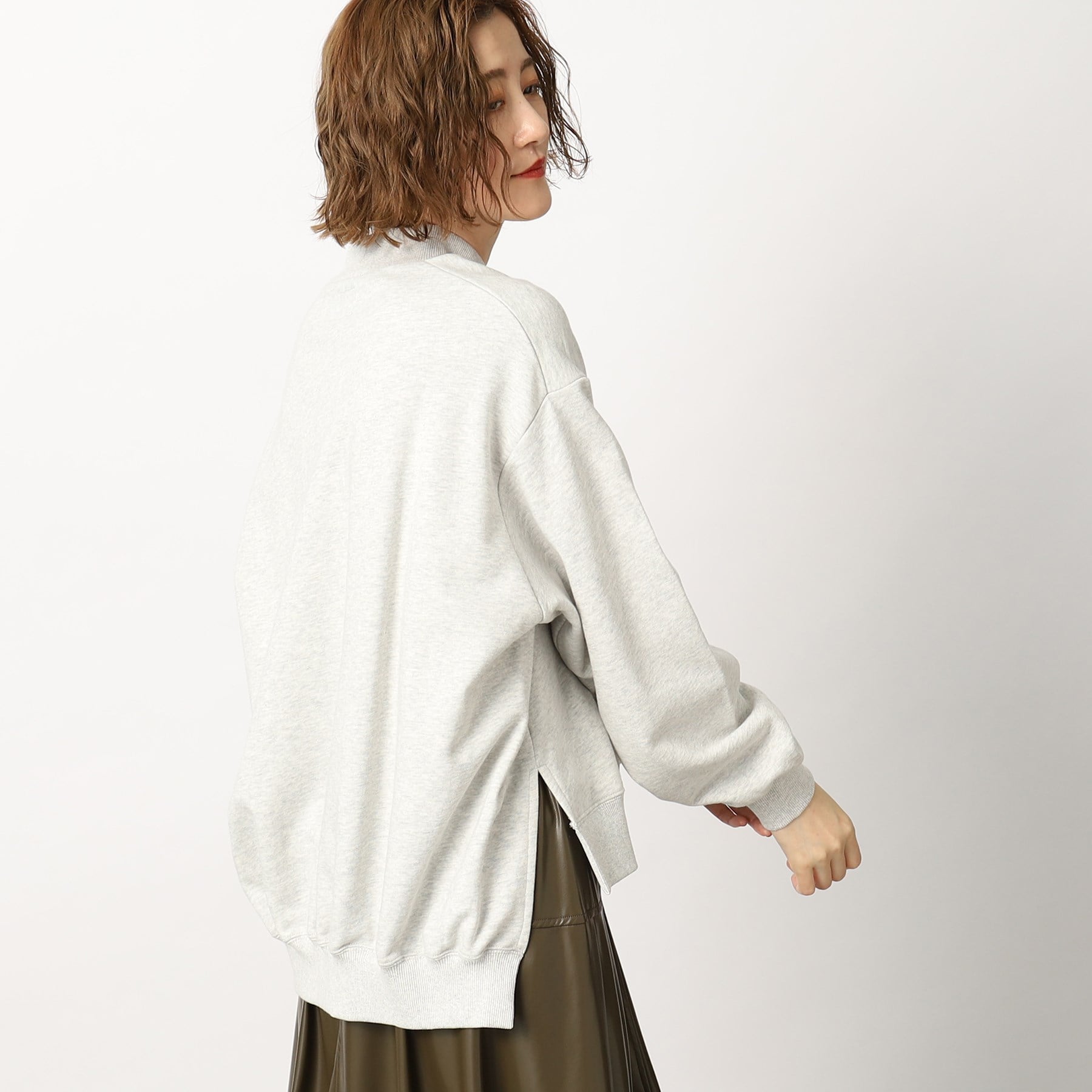 グローブ grove Lee モックネックスウェット