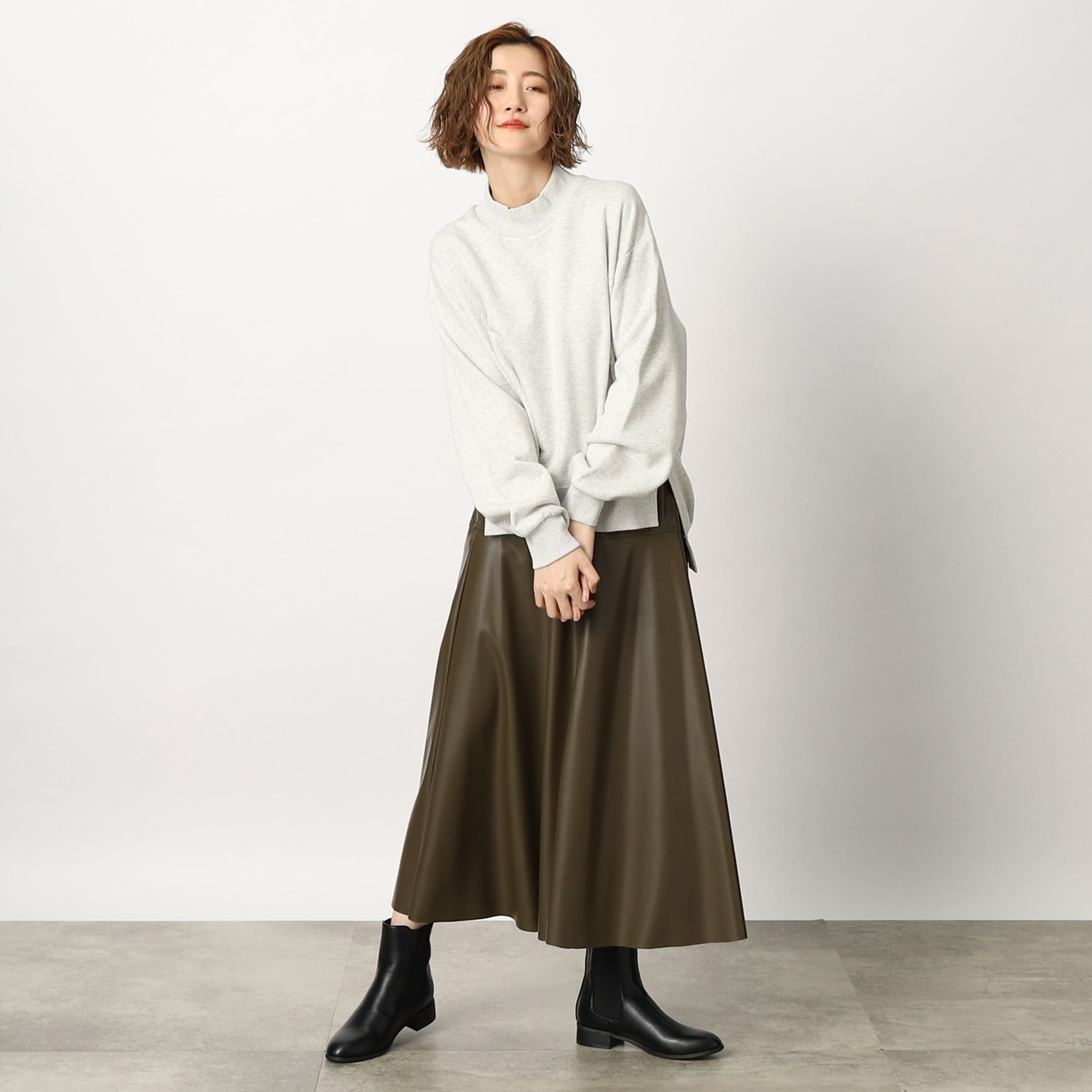 グローブ grove Lee モックネックスウェット