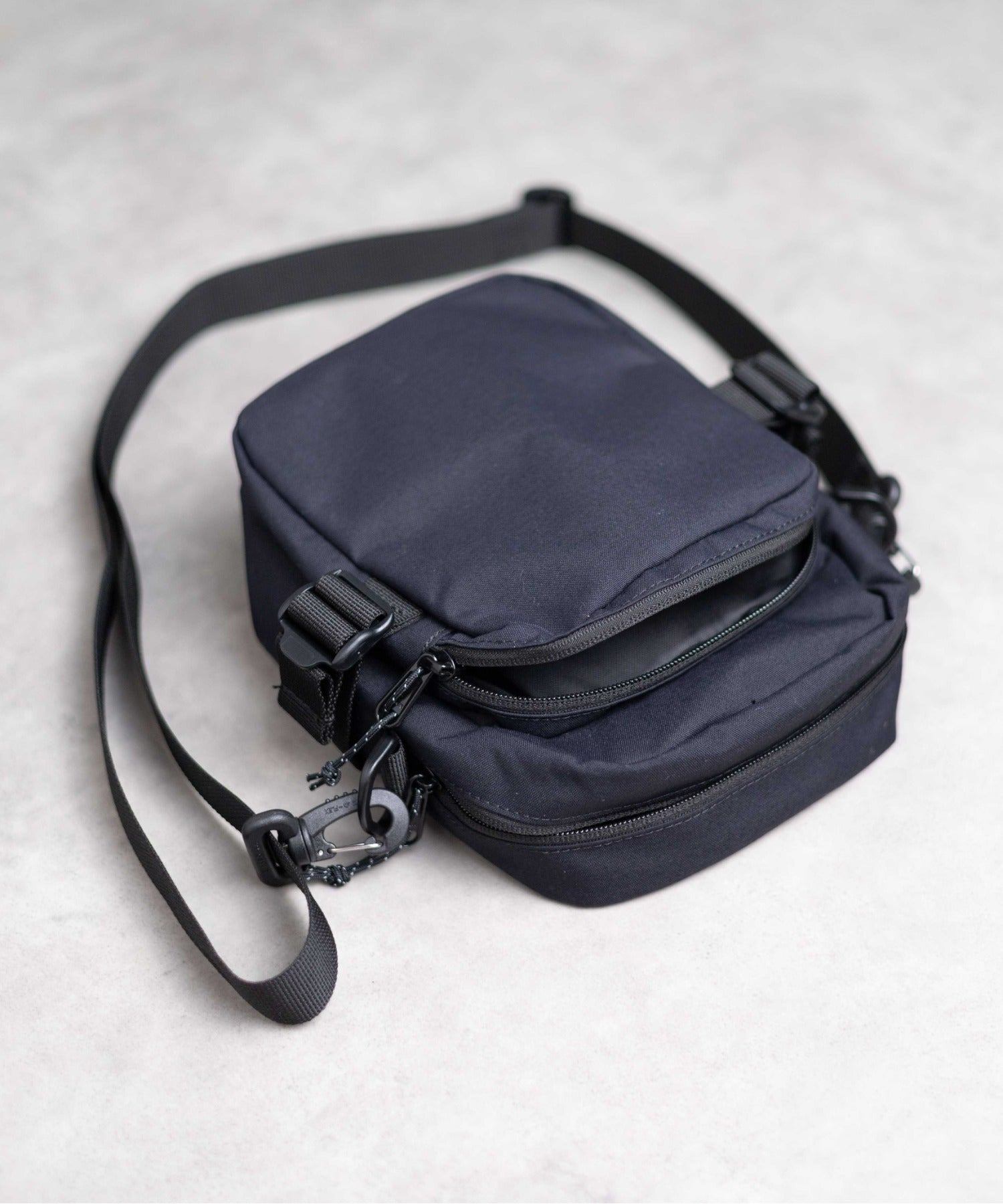 グラミチ GRAMICCI 【GRAMICCI(グラミチ) 】CORDURA MINI SHOULDER BAG （オリーブ） オリーブ