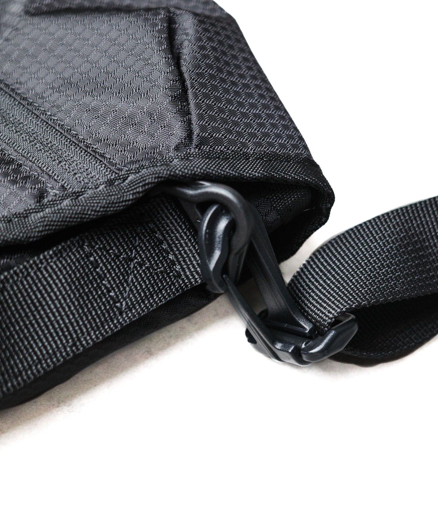 グラミチ GRAMICCI MULTI SIDE BAG （ブラック） ブラック