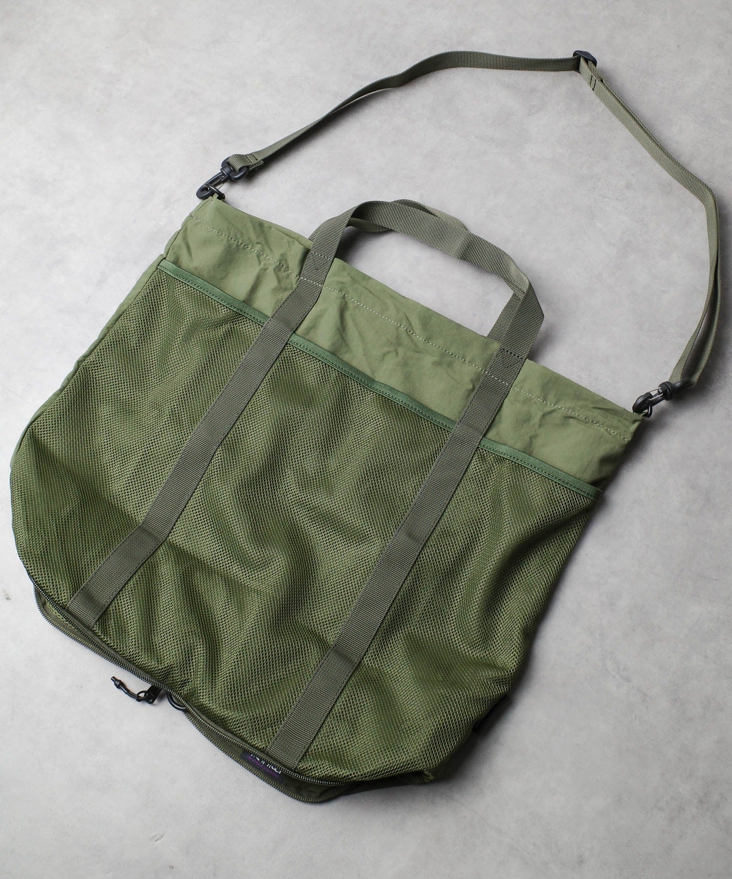 グラミチ GRAMICCI 【GRAMICCI】NYLON PACKABLE EXPLORER TOTE （オリーブ） オリーブ