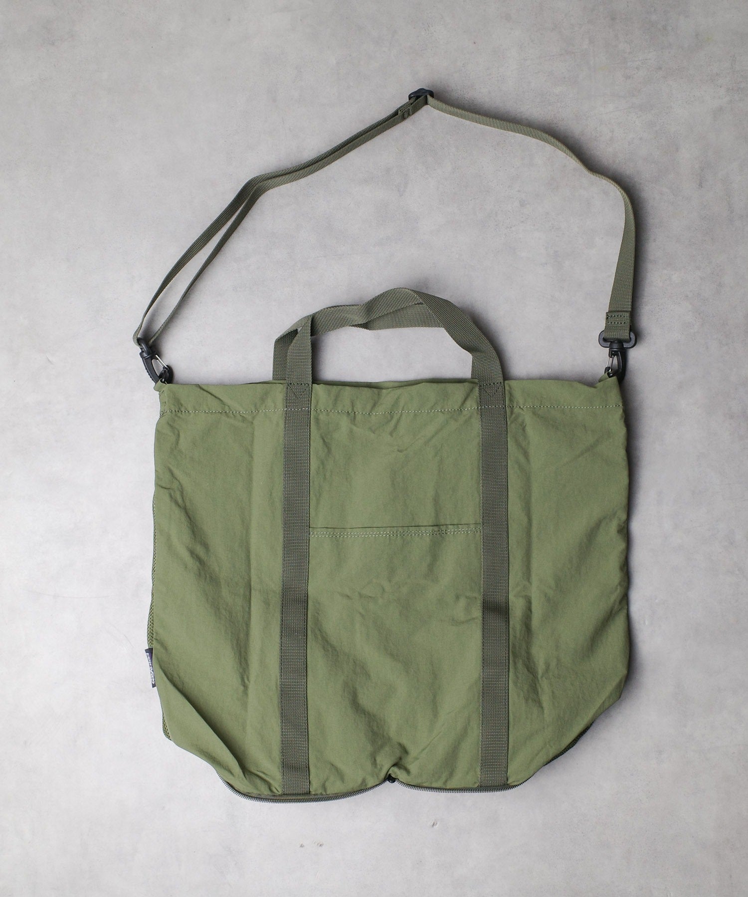 グラミチ GRAMICCI 【GRAMICCI】NYLON PACKABLE EXPLORER TOTE （オリーブ） オリーブ
