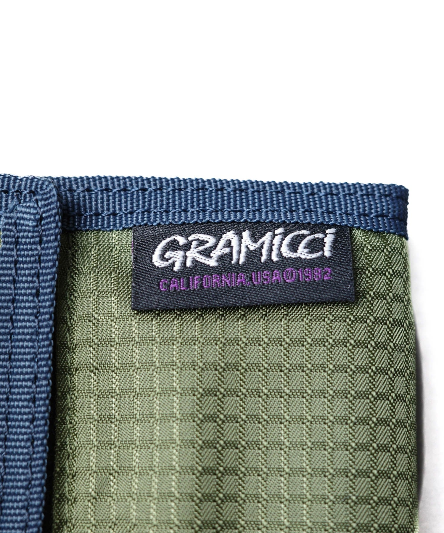 グラミチ GRAMICCI VELCRO WALLET （オリーブ） オリーブ